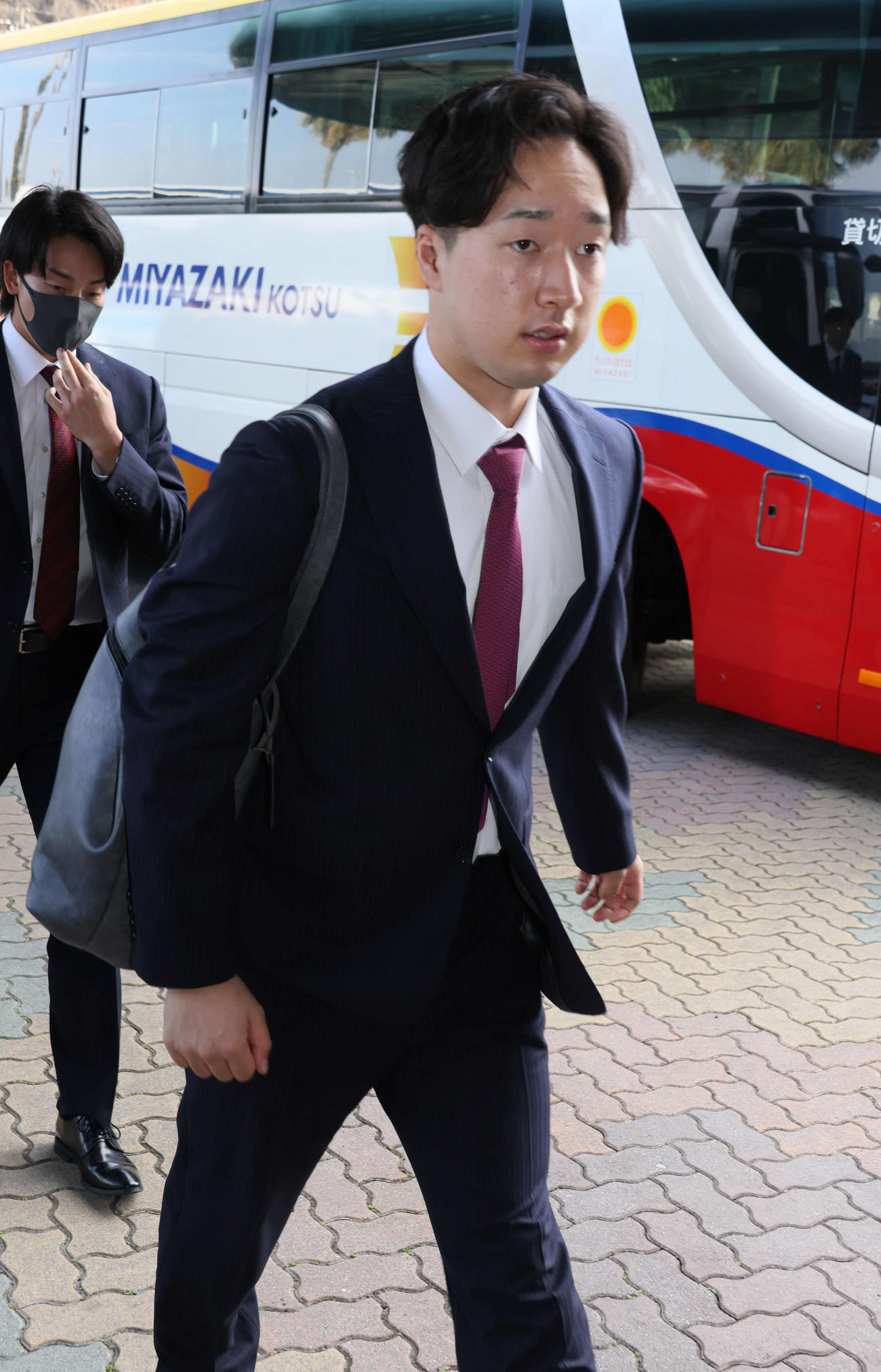 日南入りした広島ドラフト2位の佐藤柳（撮影・加藤孝規）