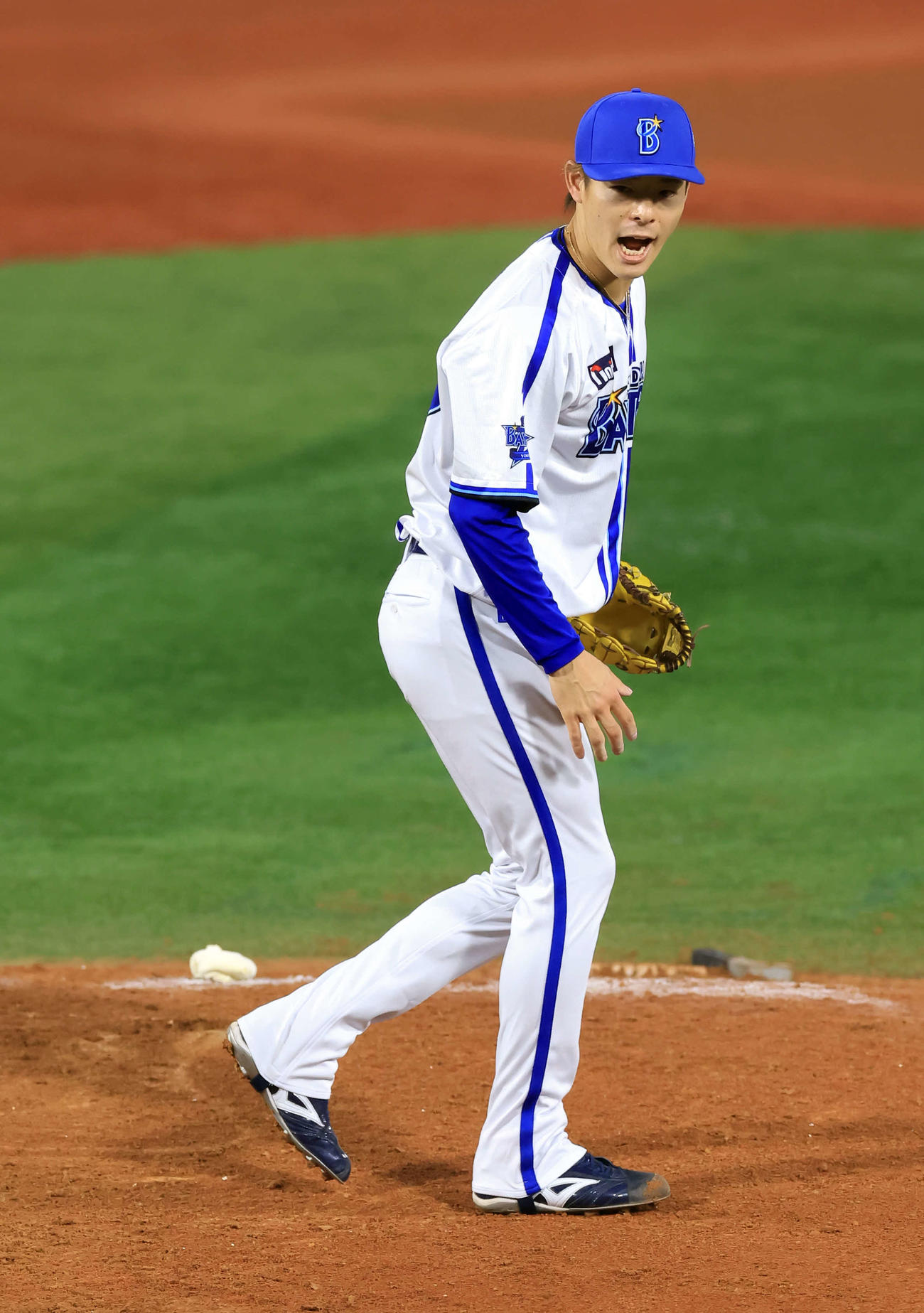 日本シリーズ第2戦でソフトバンクの攻撃を抑え雄たけびを上げる中川颯（2024年撮影）