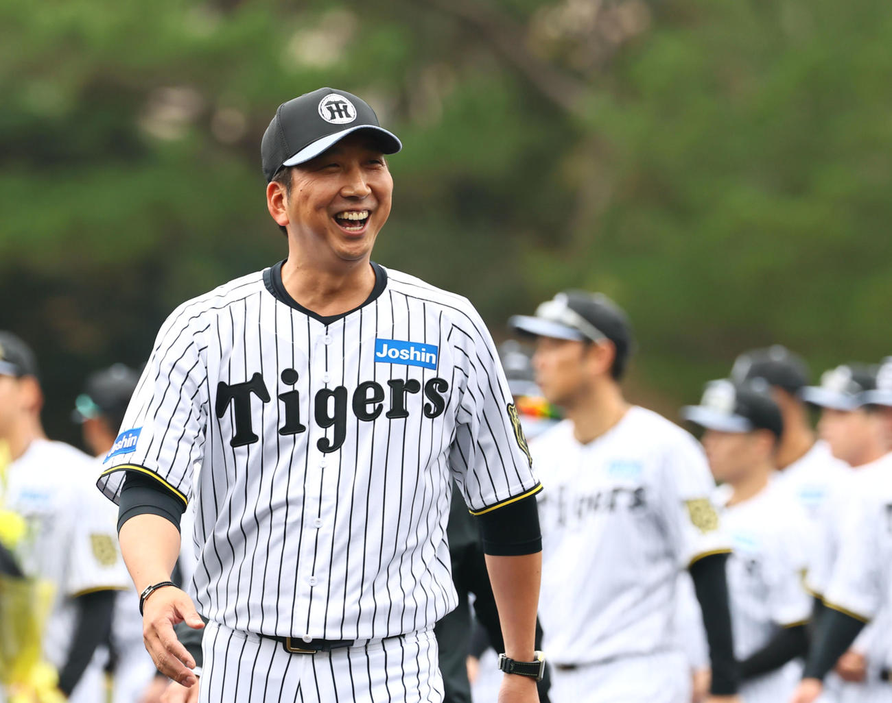 2月1日、歓迎セレモニーを終え笑顔を見せる藤川監督（撮影・藤尾明華）