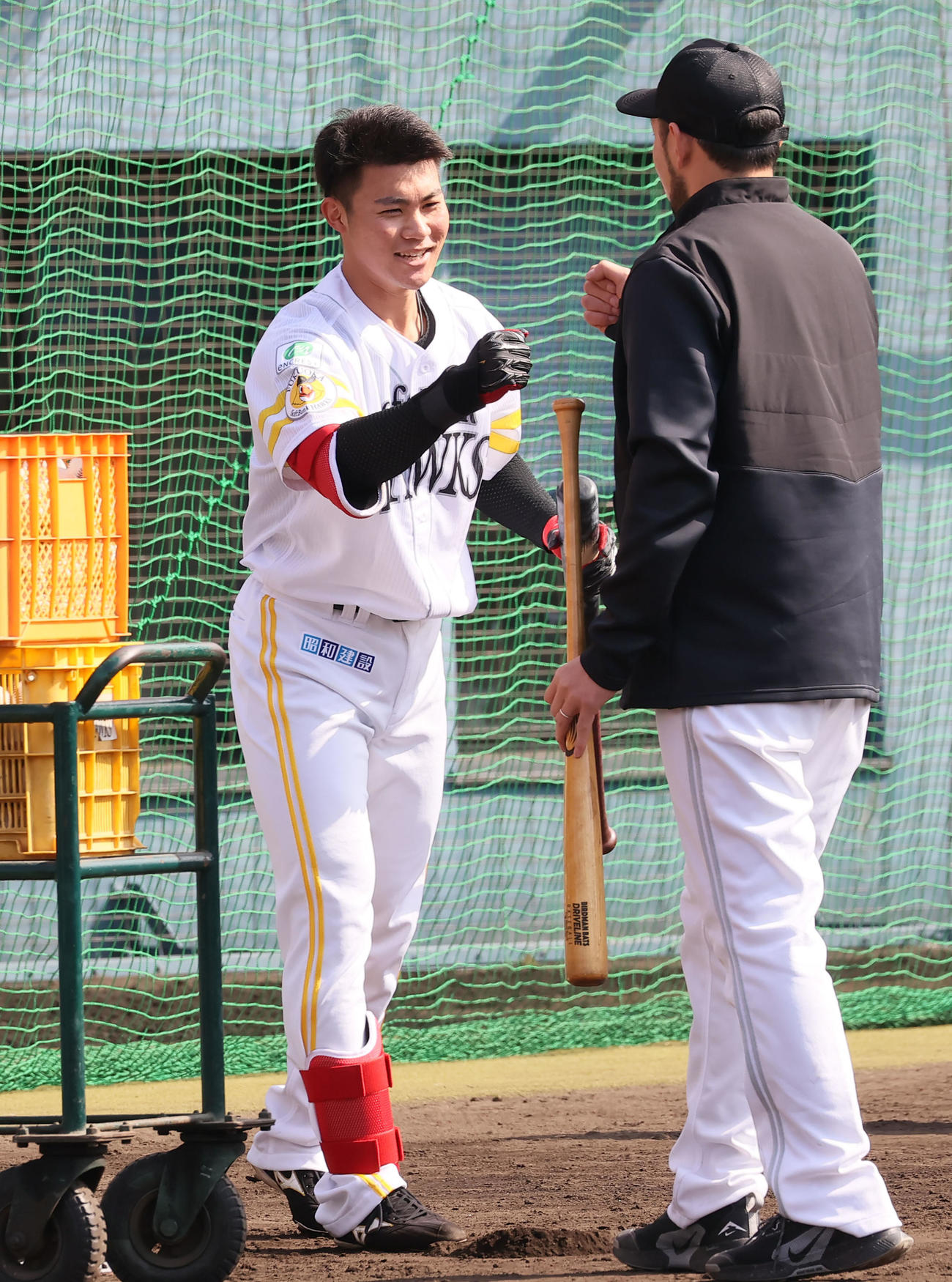 打撃練習を終え、笑顔を見せる庄子（撮影・梅根麻紀）