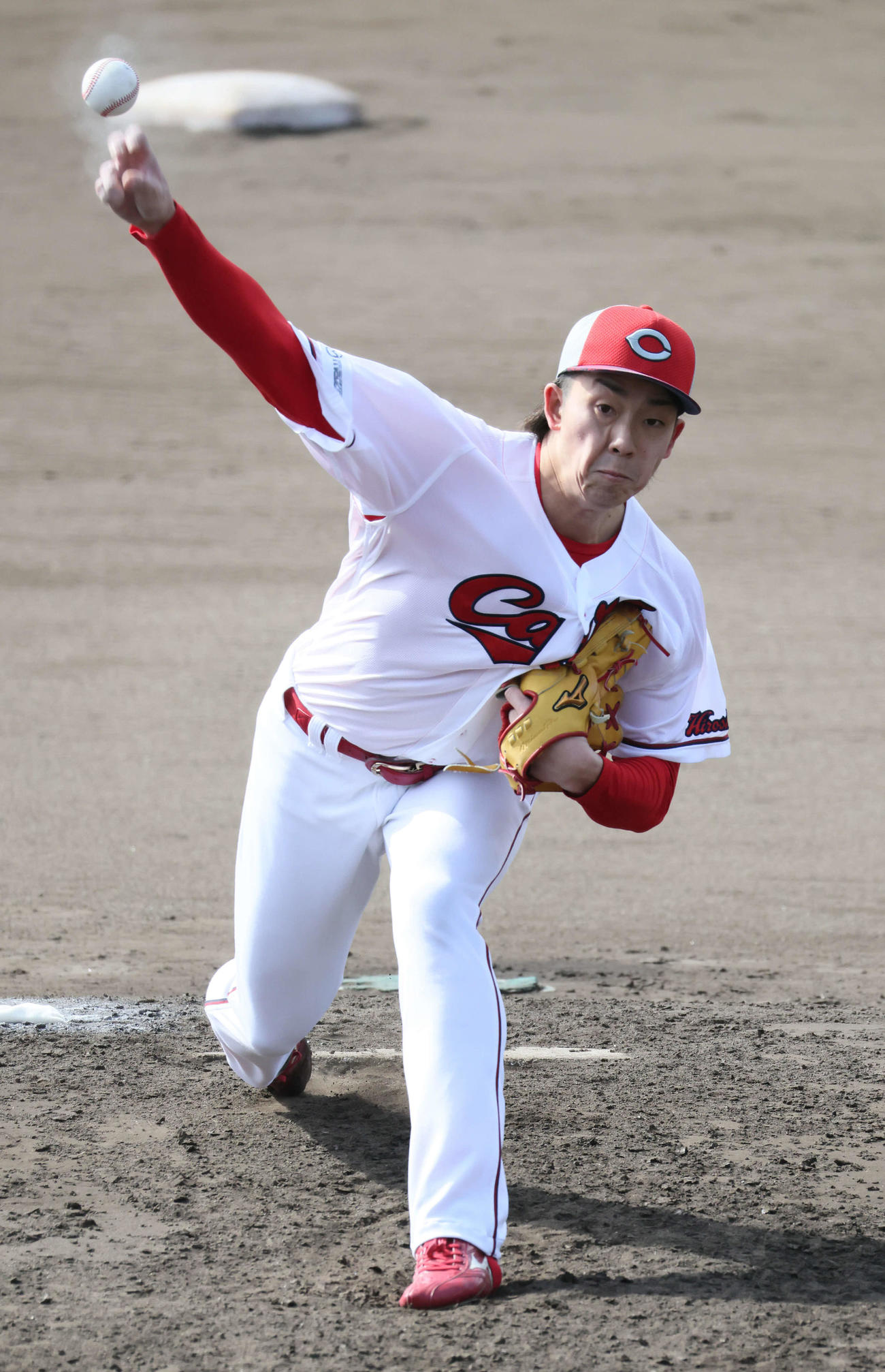 シート打撃に登板した広島常広（撮影・加藤孝規）