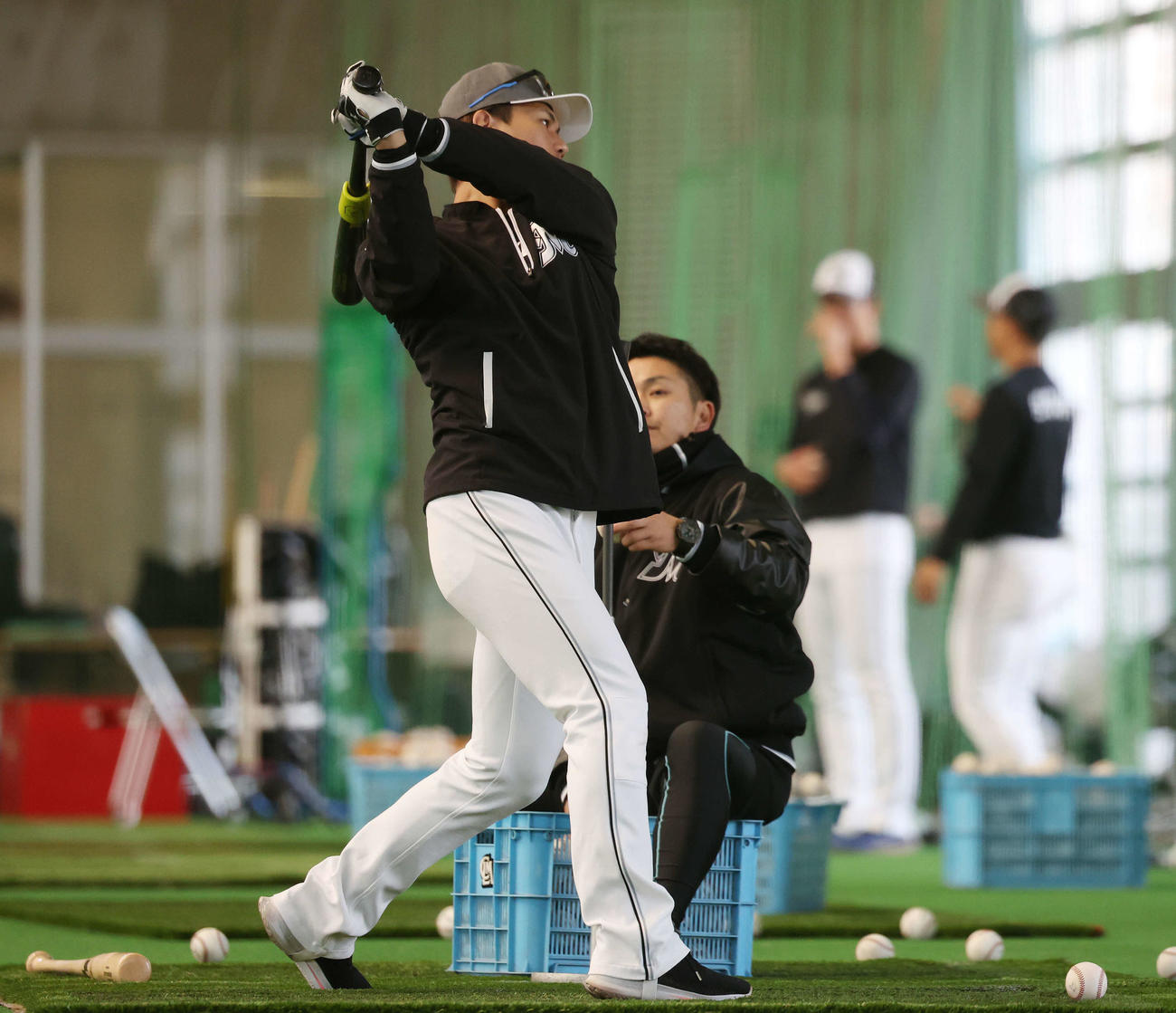 打撃練習するロッテ藤原恭大（2025年2月4日撮影）