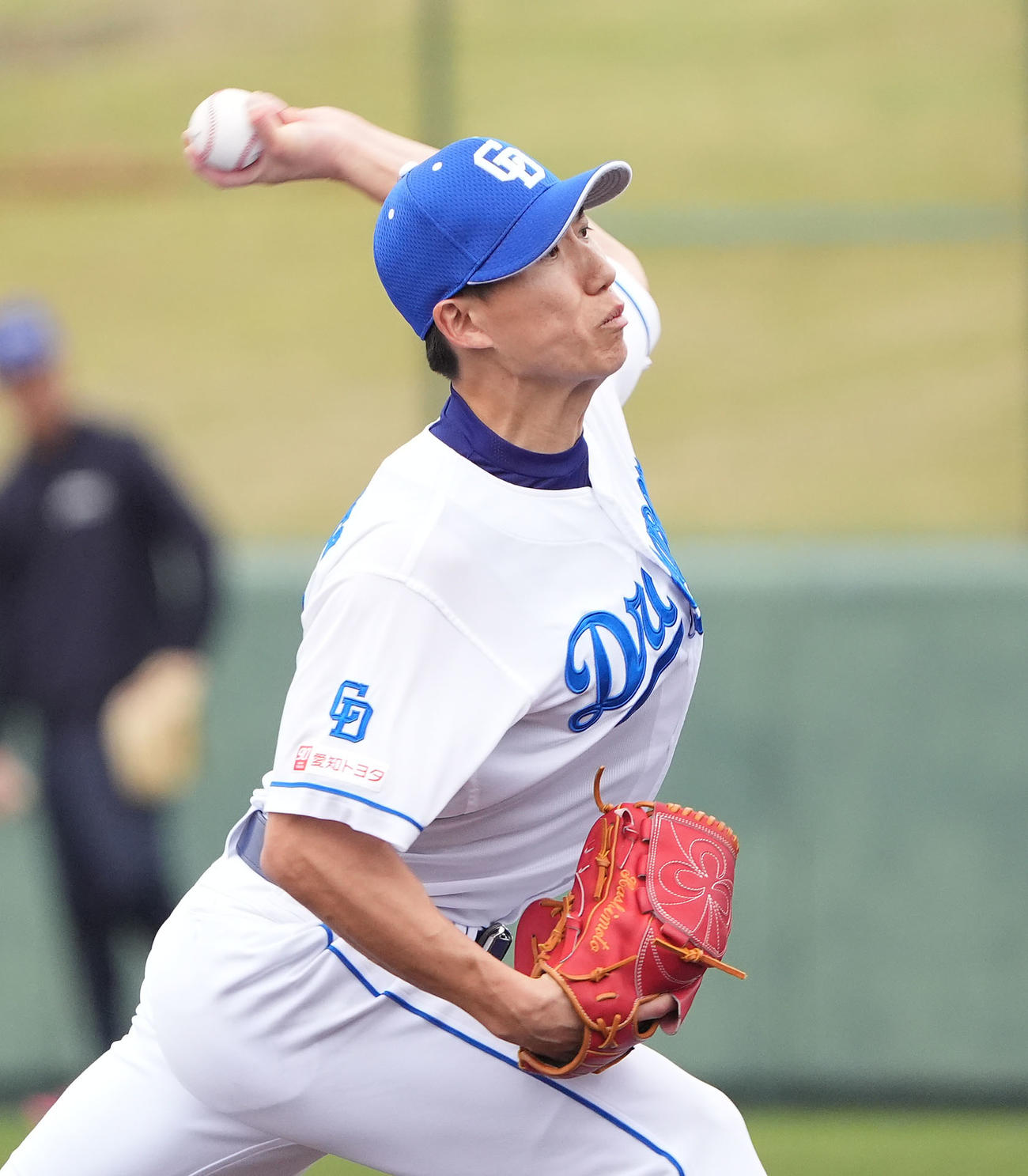 シート打撃練習で登板する中日橋本（撮影・森本幸一）