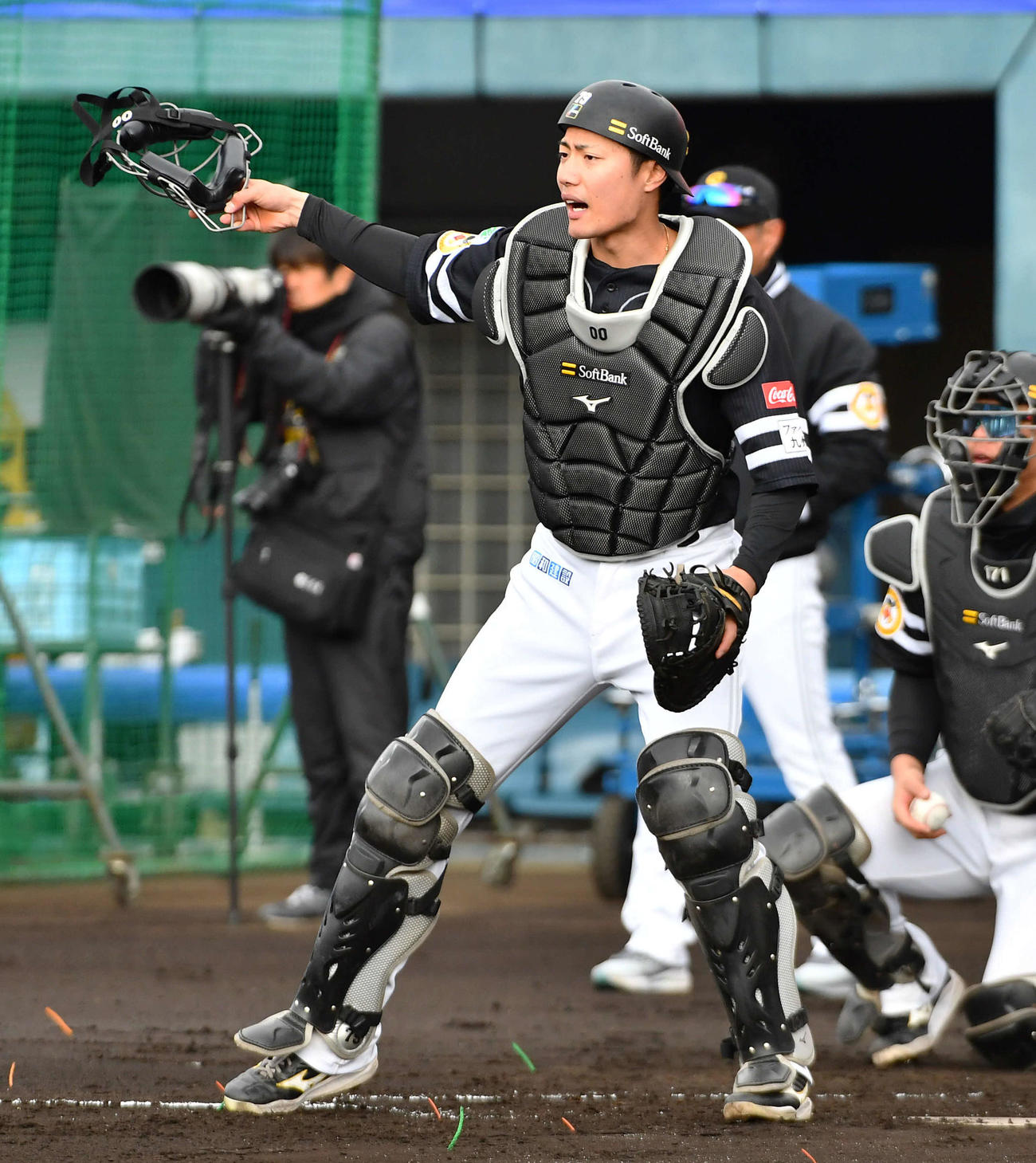 走塁練習で捕手の守備位置につくソフトバンク渡辺（撮影・岩下翔太）