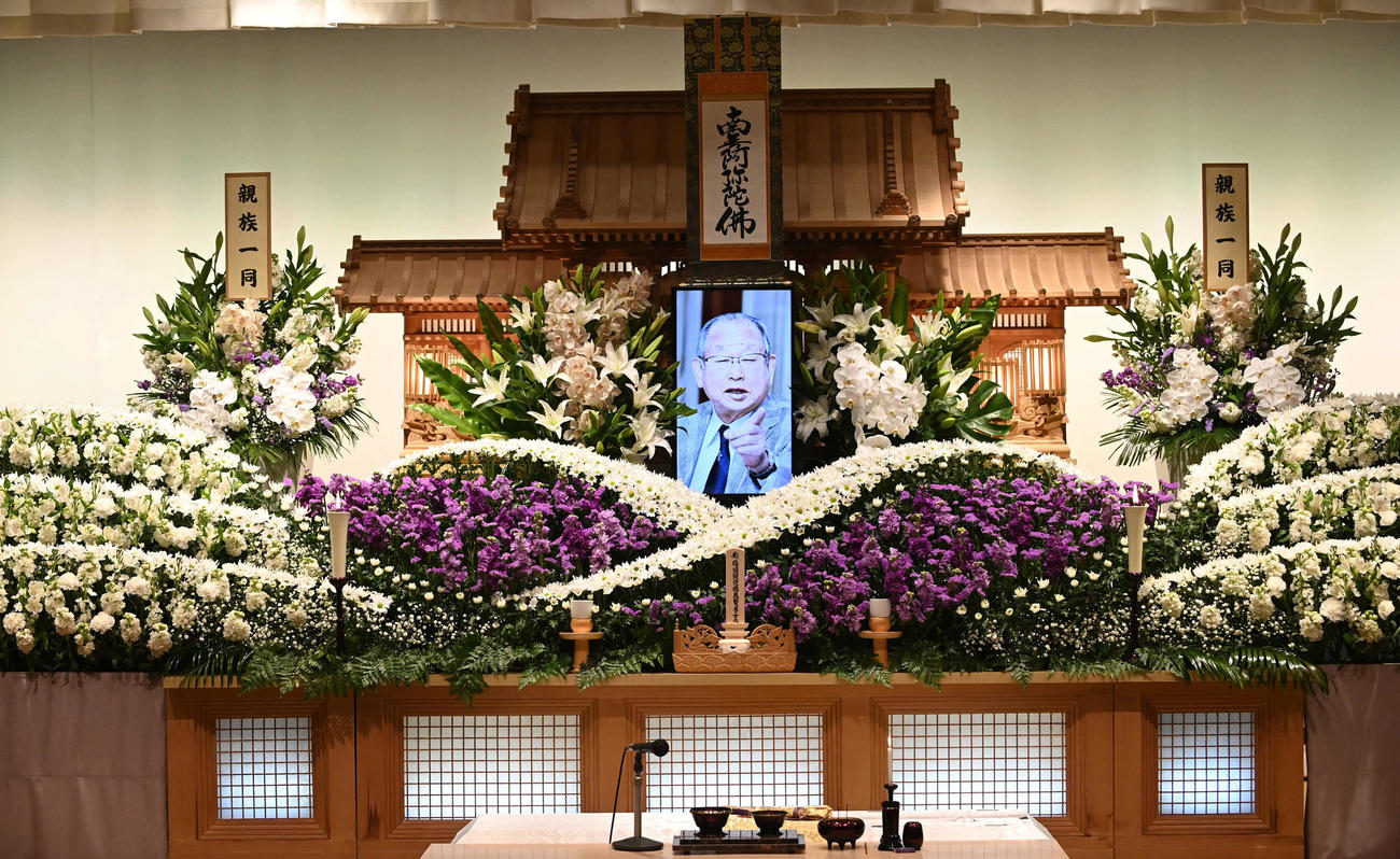 吉田義男さんの祭壇（撮影・滝沢美穂子）