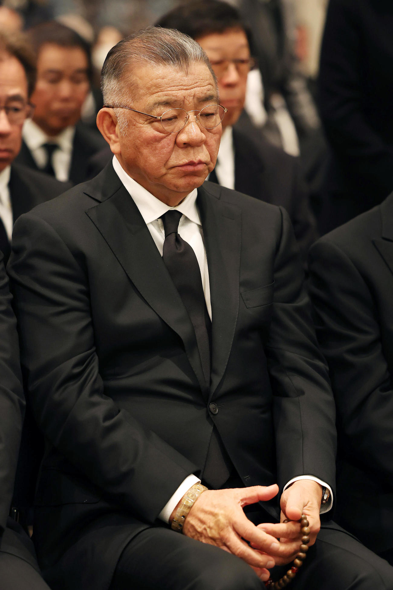 吉田義男さんの葬儀に参列した阪神掛布OB会長（撮影・前田充）