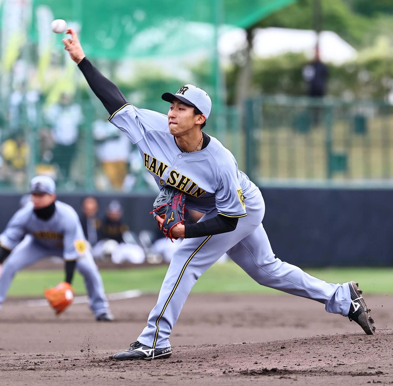 紅白戦　紅組先発の茨木（撮影・上田博志）