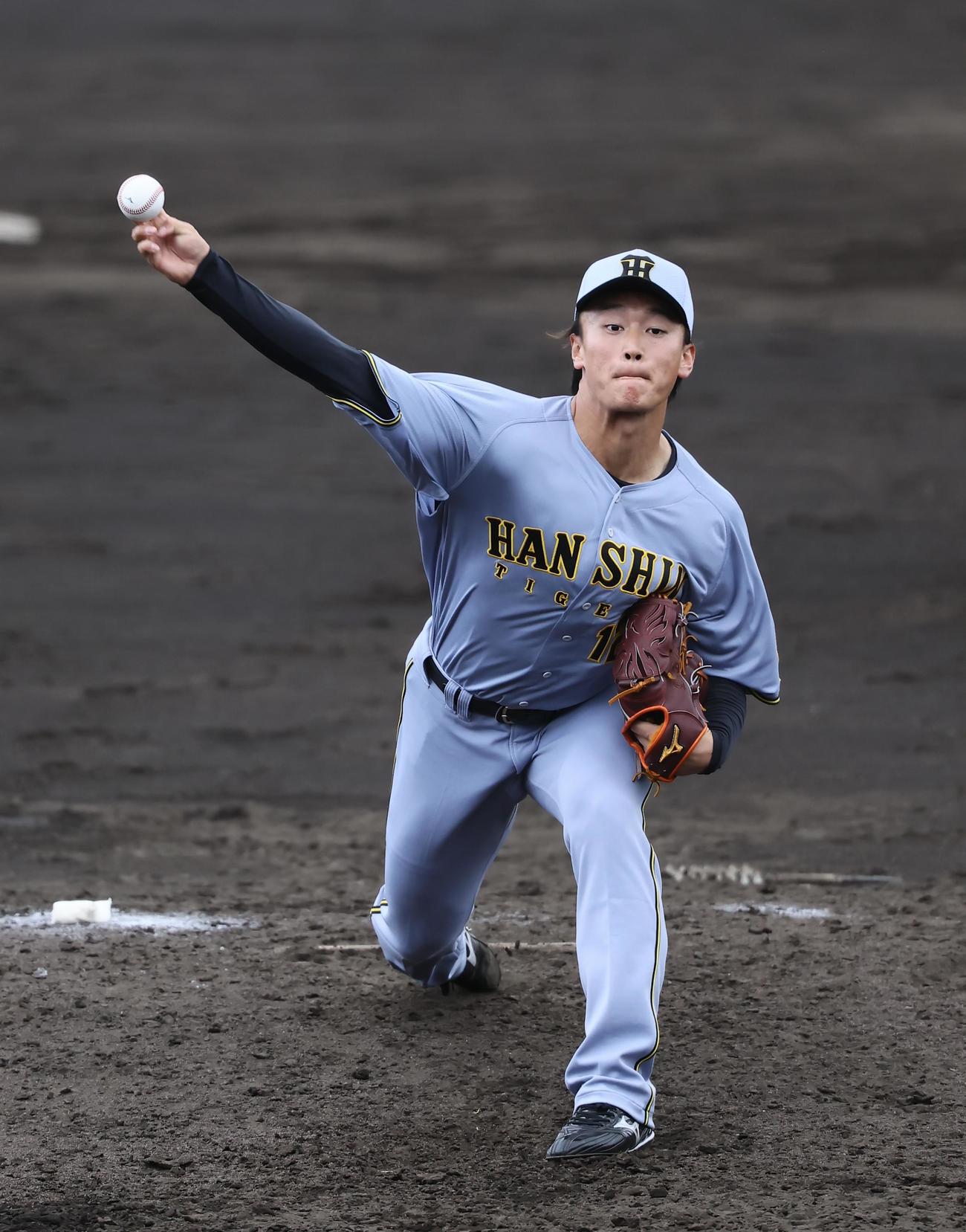 紅白戦　6回、5番手で登板した紅組森木（撮影・藤尾明華）