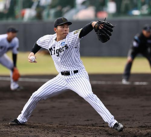 紅白戦　3回、3番手で登板した白組椎葉（撮影・藤尾明華）