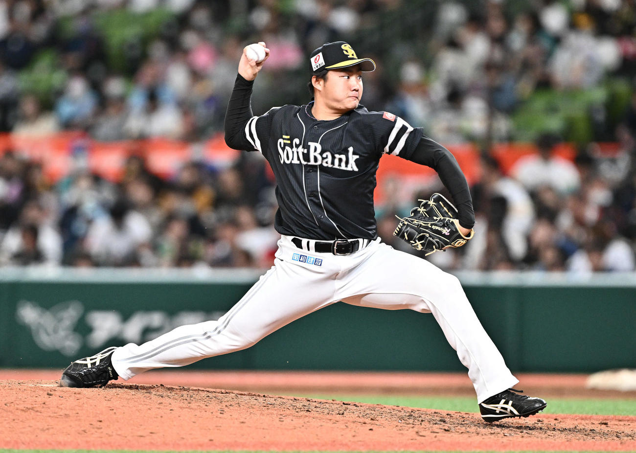 ソフトバンク村田賢一（2024年4月13日撮影）