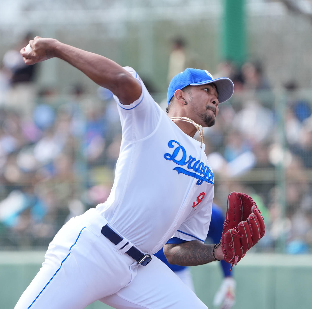 中日対DeNA 4回表、中日2番手で登板するメヒア（撮影・森本幸一）