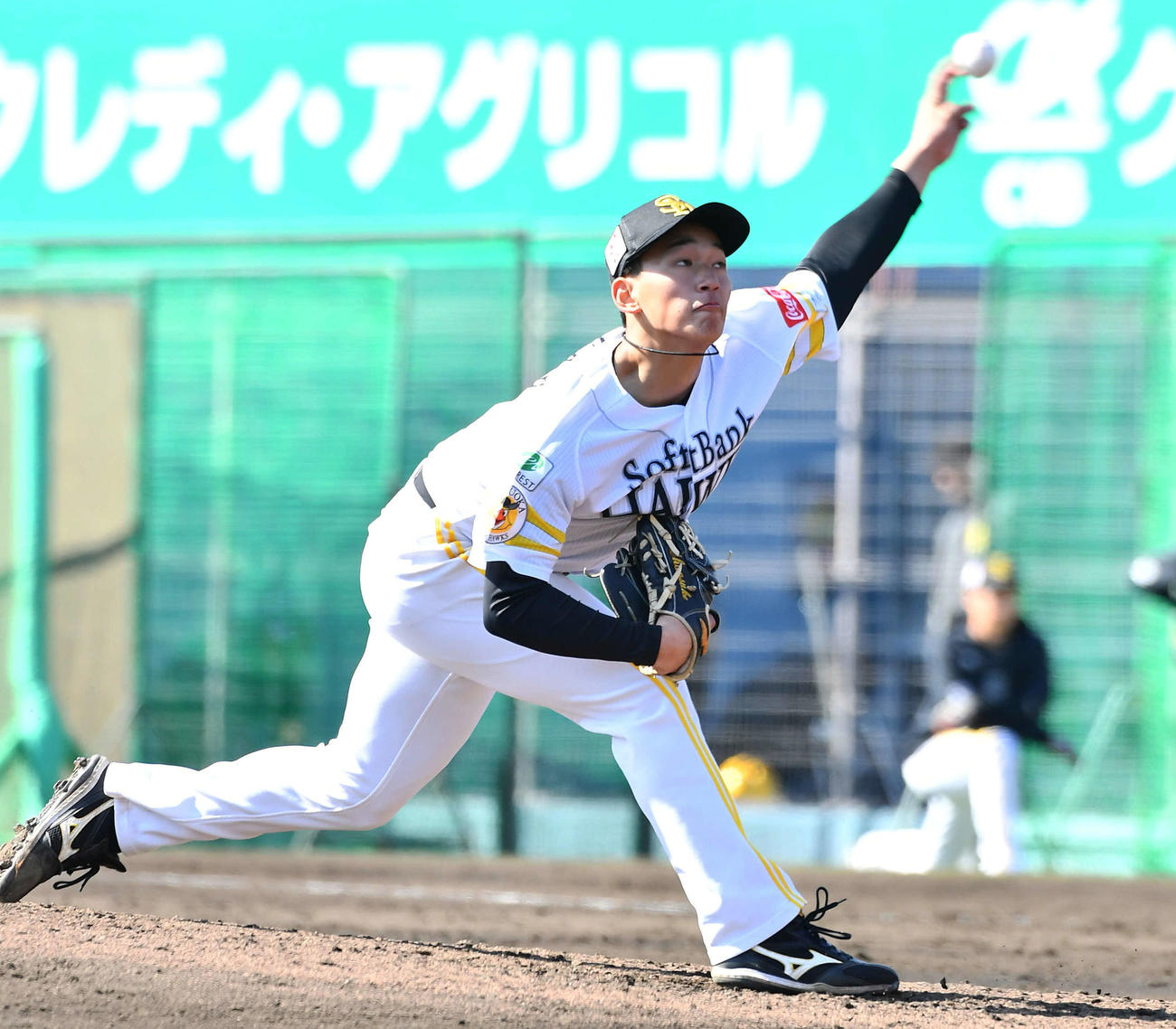 ライブBPに登板したソフトバンク前田悠（撮影・岩下翔太）