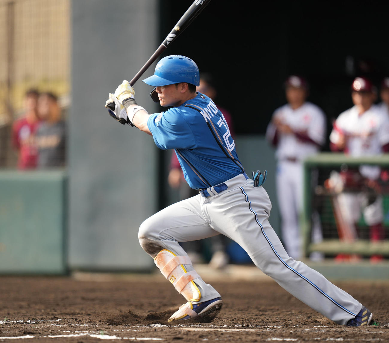 楽天対日本ハム　7回表日本ハム1死満塁、右前適時打を放つ清宮幸（撮影・鈴木みどり）
