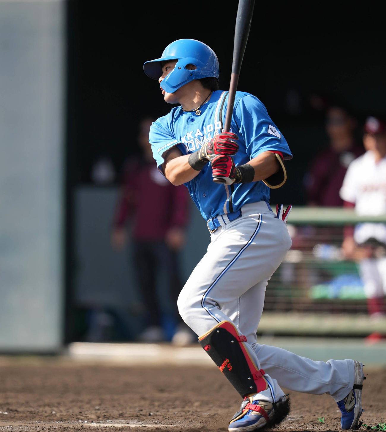楽天対日本ハム　4回表日本ハム1死一塁、中前打を放つ野村（撮影・鈴木みどり）