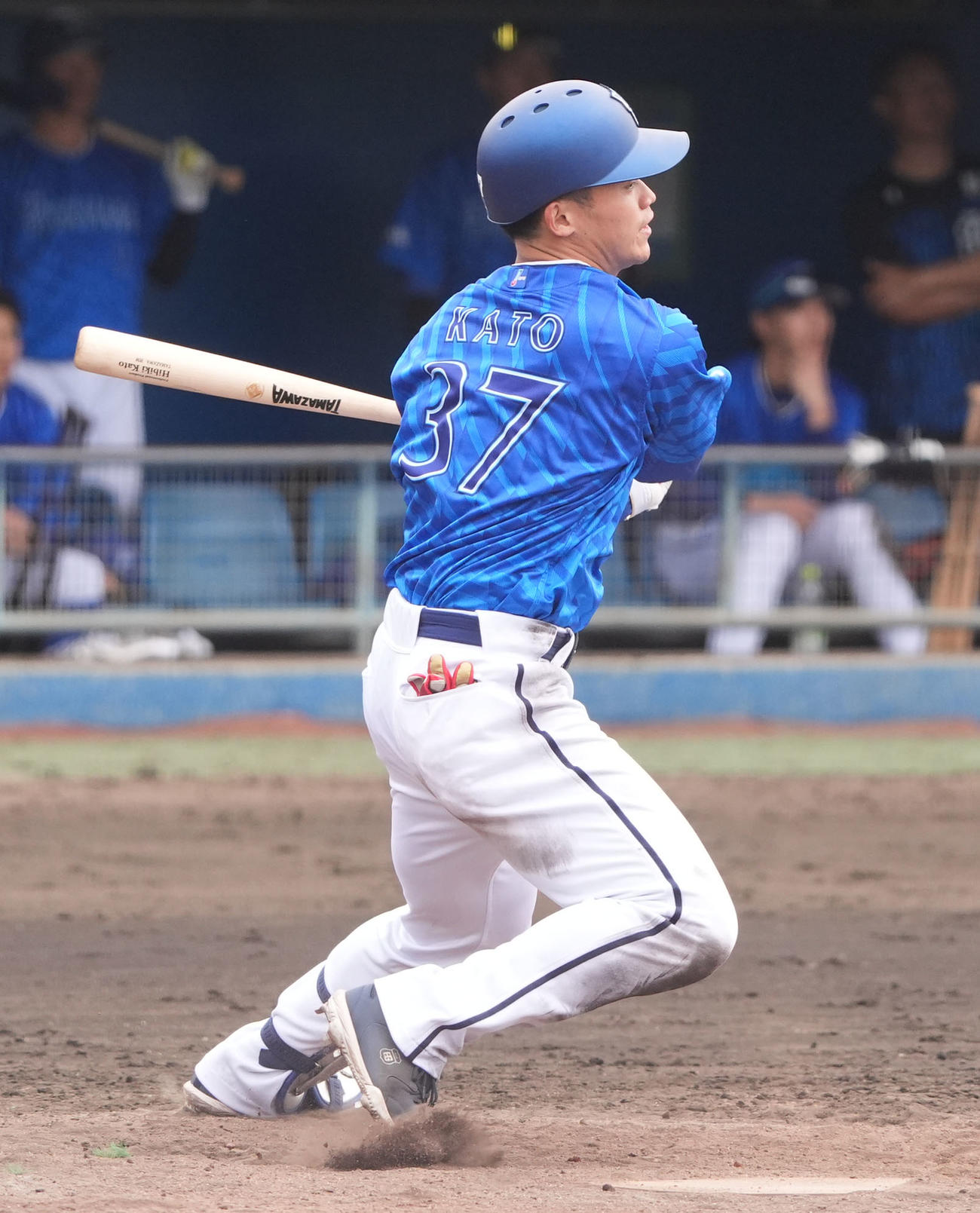 中日2軍対DeNA 4回表DeNA1死二、三塁、中前適時打を放つ加藤（撮影・森本幸一）