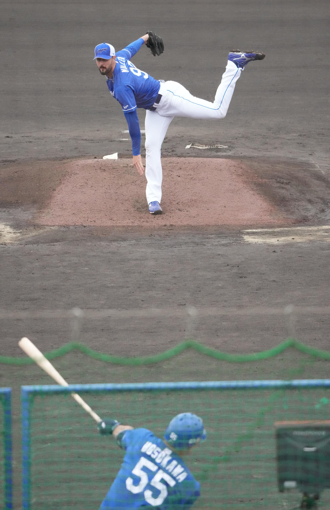 シート打撃練習に登板するマラー（撮影・森本幸一）