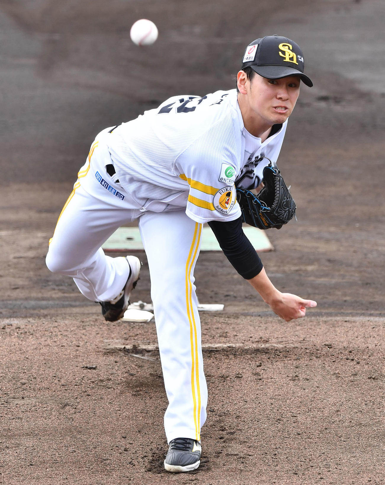 ライブBPに登板したソフトバンク伊藤（撮影・岩下翔太）
