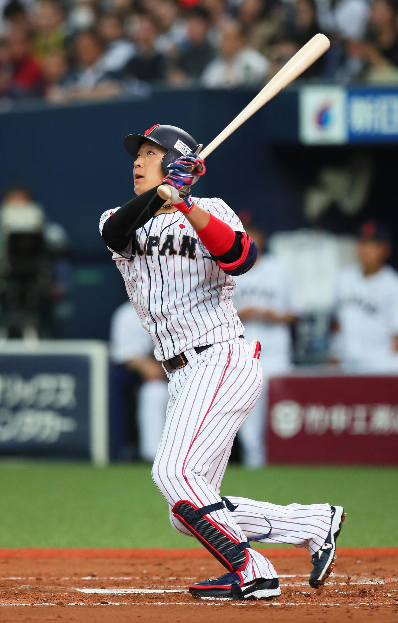 「ENEOS　侍ジャパンシリーズ2019」　第2戦　日本対メキシコ　打球を放つ日本大山悠輔（2019年3月10日撮影）