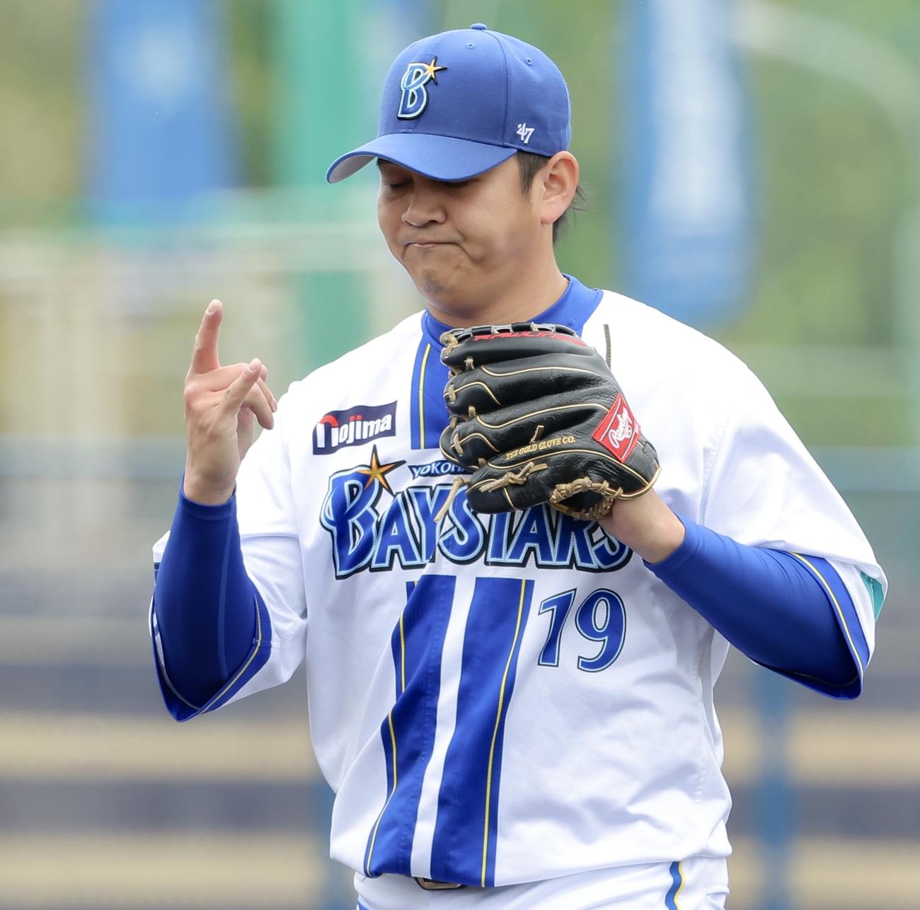 DeNA対中日　3回表を抑える山崎（撮影・河田真司）