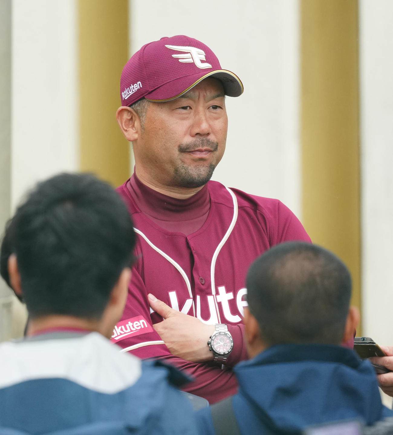 阪神対楽天　試合後、取材に応じる楽天三木監督（撮影・江口和貴）