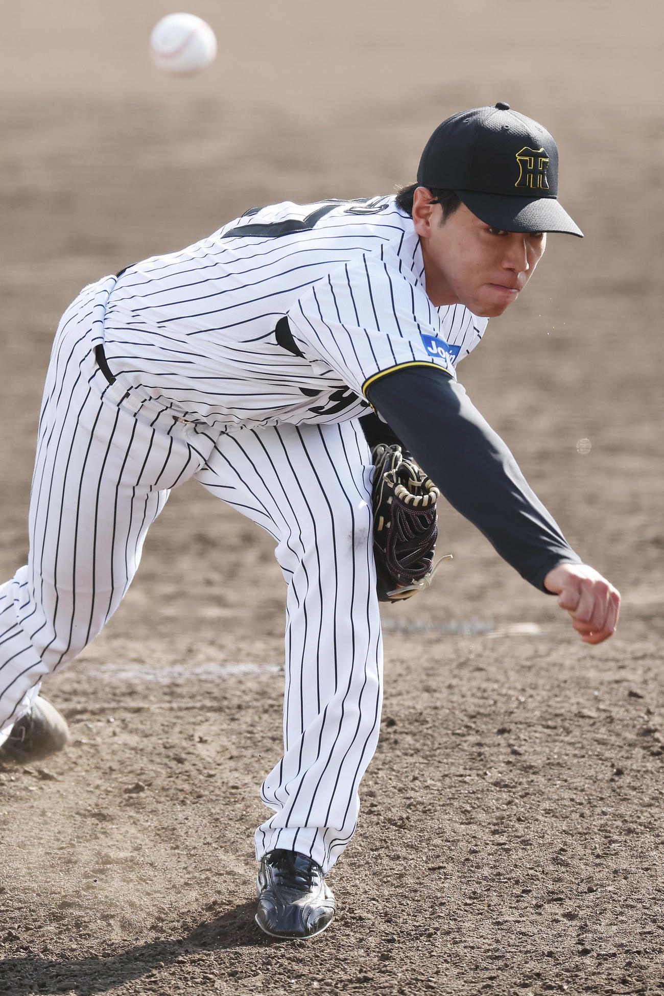 阪神対広島　力投する阪神6番の工藤（撮影・前田充）