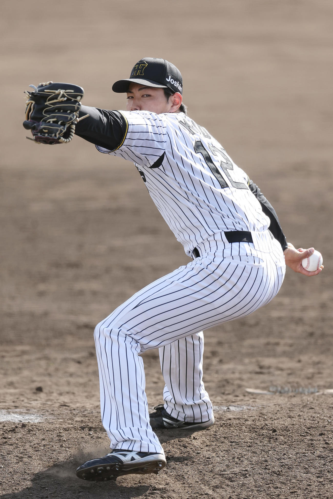 阪神対広島　力投する阪神6番の工藤（撮影・前田充）