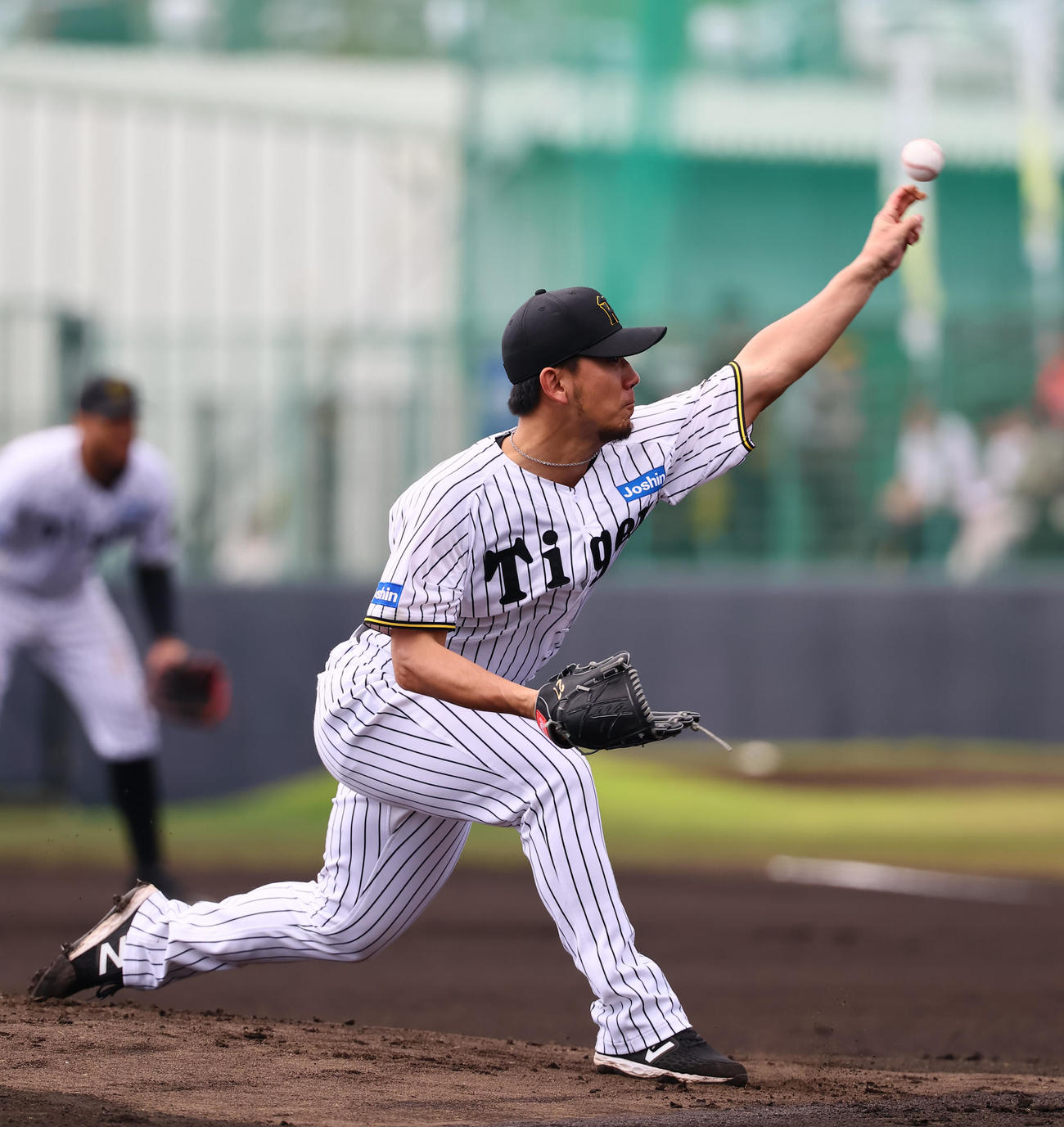 練習試合阪神対広島　阪神先発の伊藤将（撮影・藤尾明華）