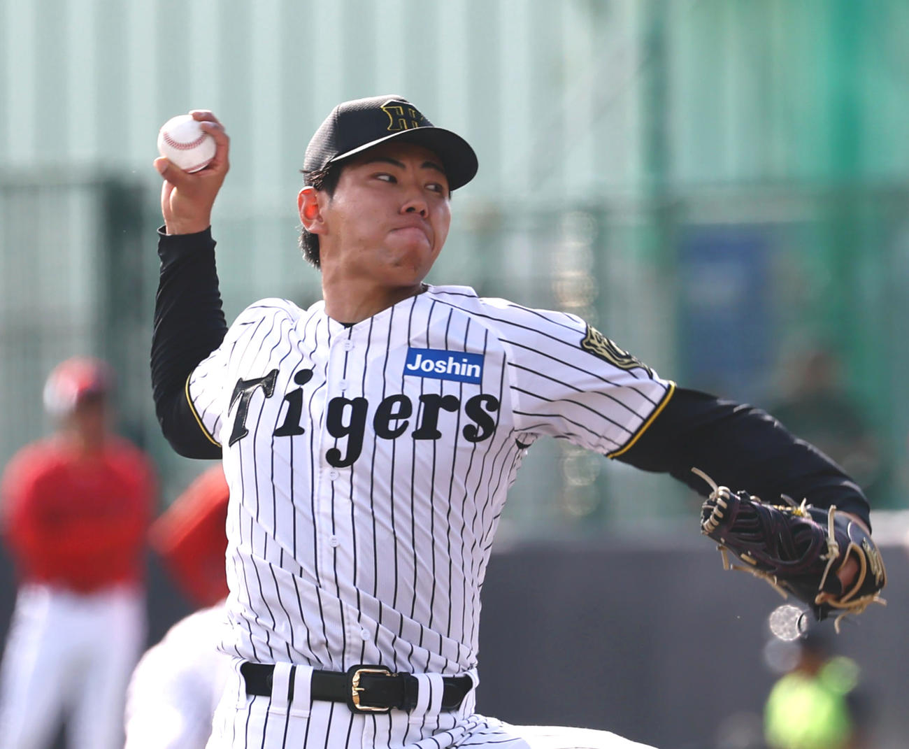 練習試合阪神対広島　8回、6番手で登板した工藤（撮影・藤尾明華）