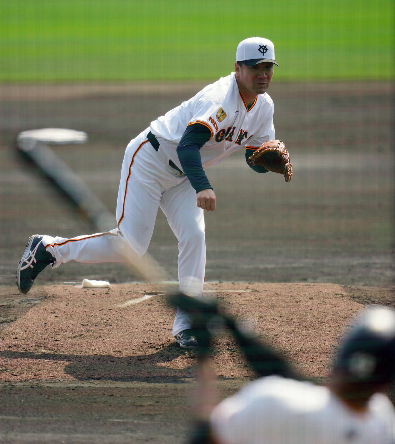 ライブBPで投球する巨人田中将（撮影・横山健太）