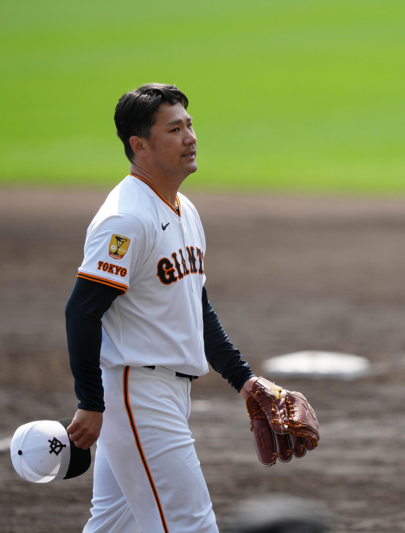 ライブBPを終え引き揚げる巨人田中将（撮影・横山健太）