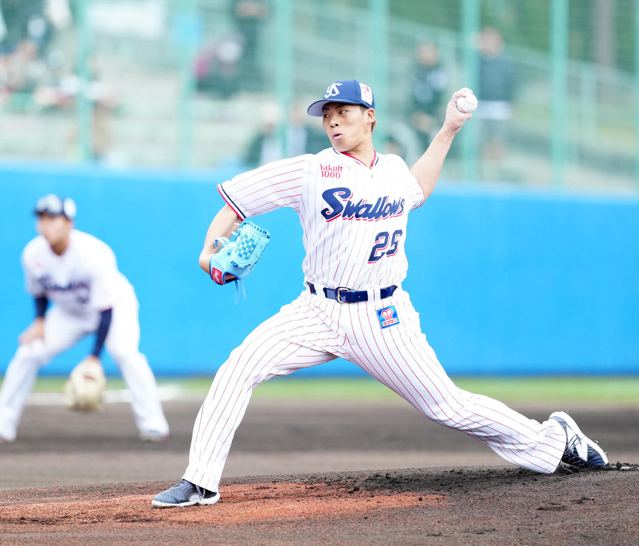 ヤクルト対ロッテ　ヤクルト先発の山野（撮影・江口和貴）