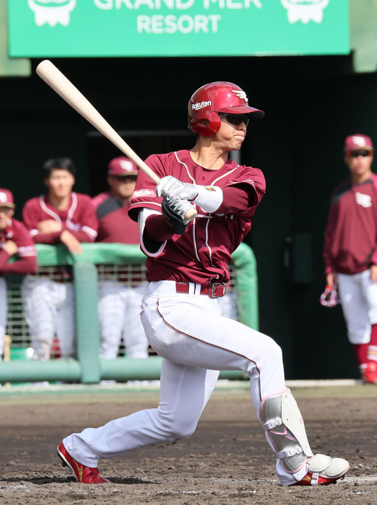 練習試合広島対楽天　4回表楽天無死満塁、宗山は右適時打を放つ（撮影・加藤孝規）