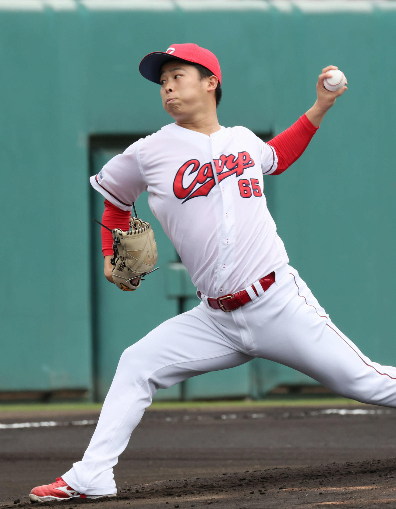 練習試合広島対楽天　広島先発の玉村（撮影・加藤孝規）