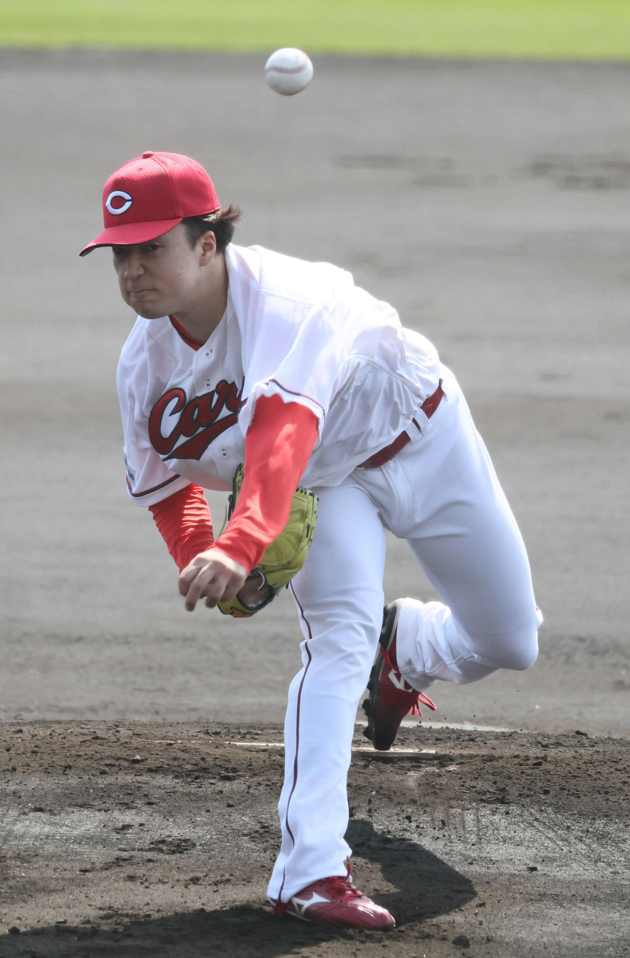 練習試合広島対ロッテ　広島先発のドラフト2位の佐藤柳（撮影・加藤孝規）