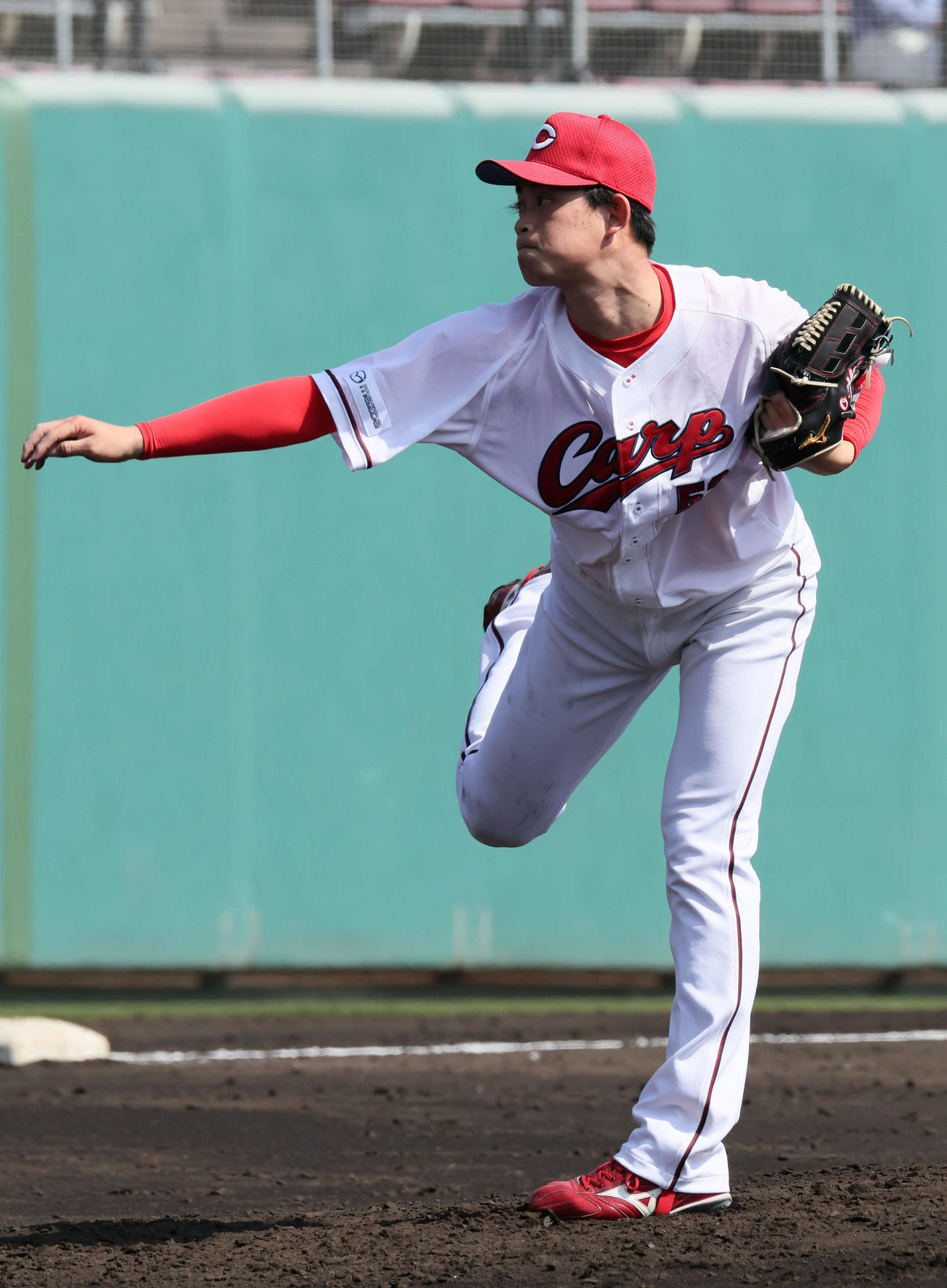 練習試合広島対ロッテ　5回表ロッテ、広島3番手のドラフト3位の岡本（撮影・加藤孝規）