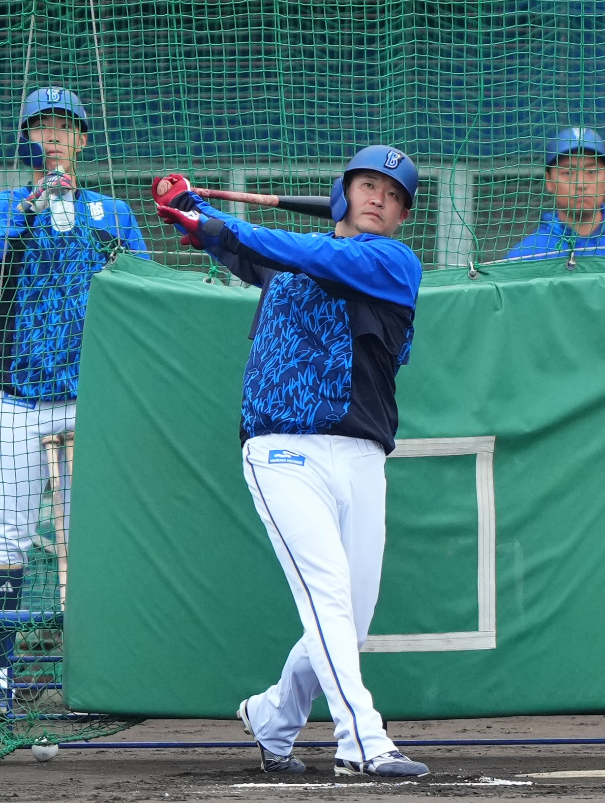 DeNA対ロッテ　フリー打撃で快音を響かせるDeNA筒香（撮影・横山健太）