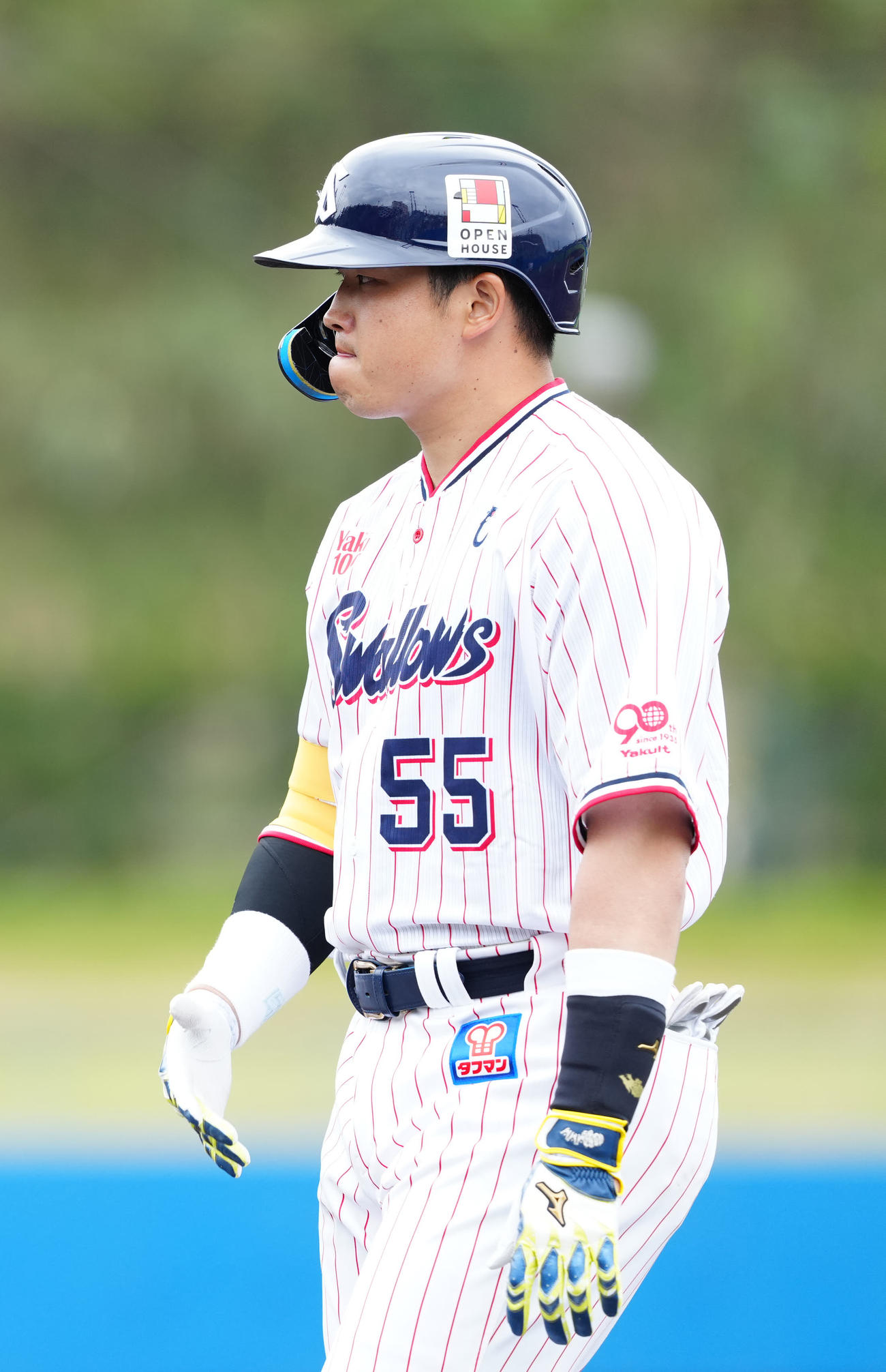 ヤクルト対中日　3回表ヤクルト2死一、二塁、中飛に倒れた村上（撮影・江口和貴）