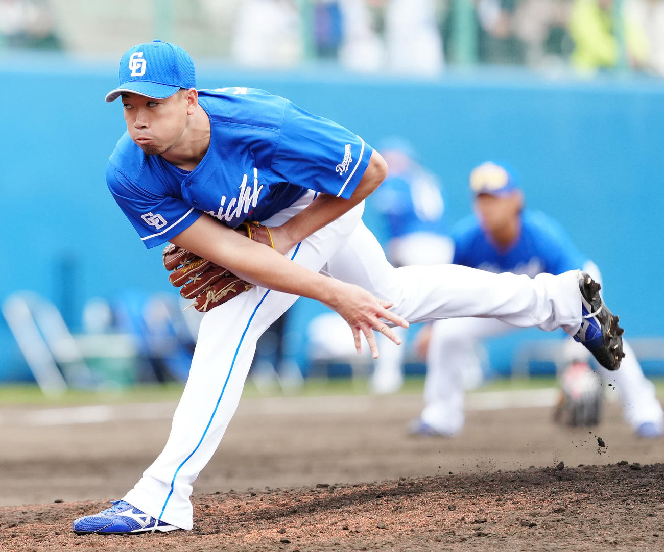 ヤクルト対中日　中日4番手の勝野（撮影・江口和貴）