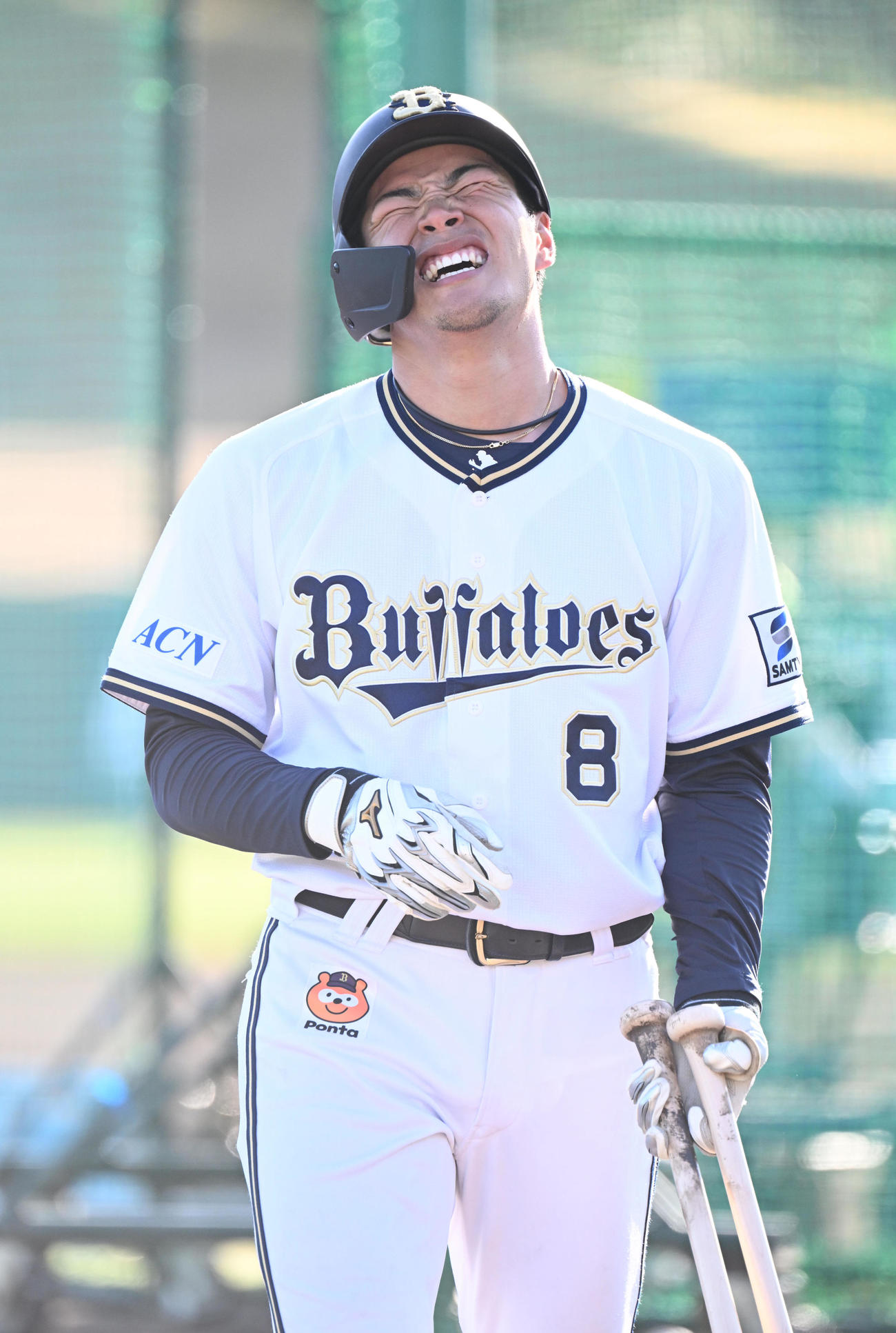 試合後の居残り特打を行うオリックス麦谷（撮影・和賀正仁）