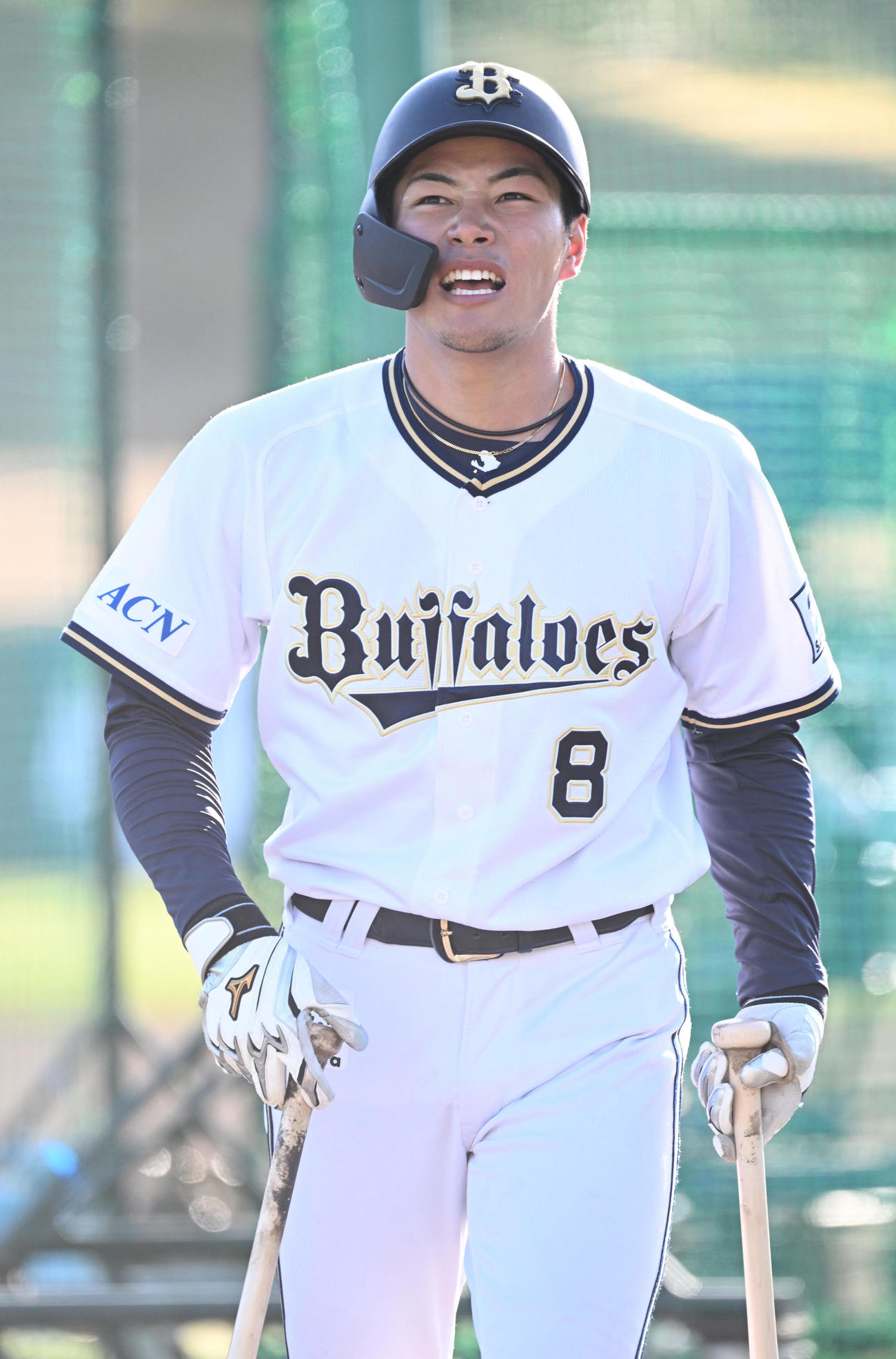 試合後の居残り特打を行うオリックス麦谷（撮影・和賀正仁）