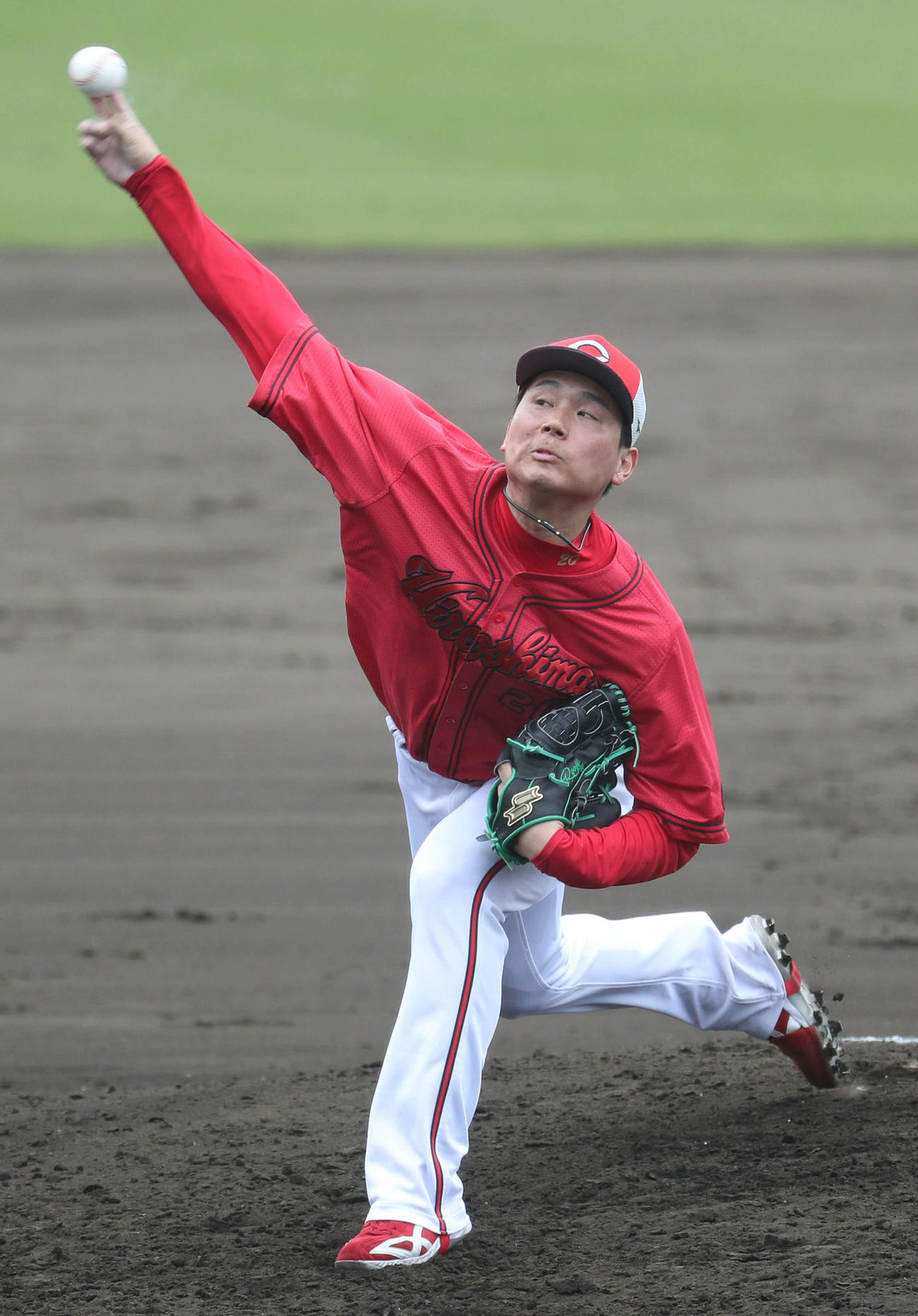 シート打撃に登板した栗林