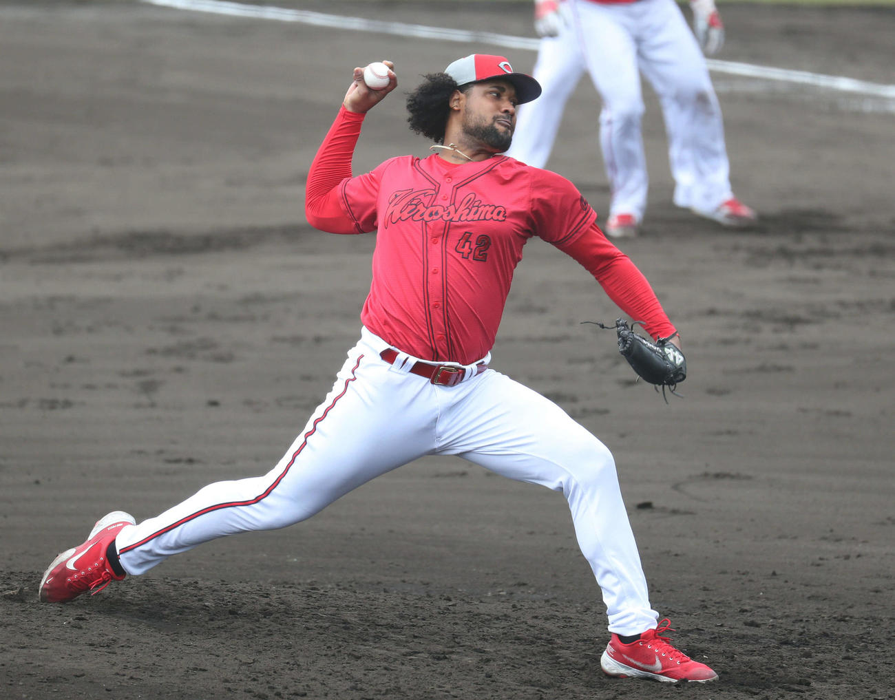 シート打撃に登板したドミンゲス