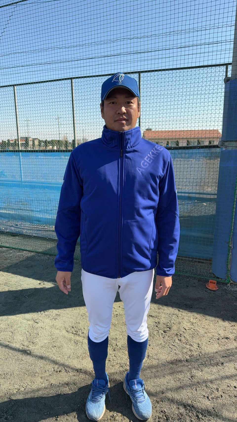 エイジェック女子硬式野球部の監督に就任した元西武の中崎雄太監督（本人提供）