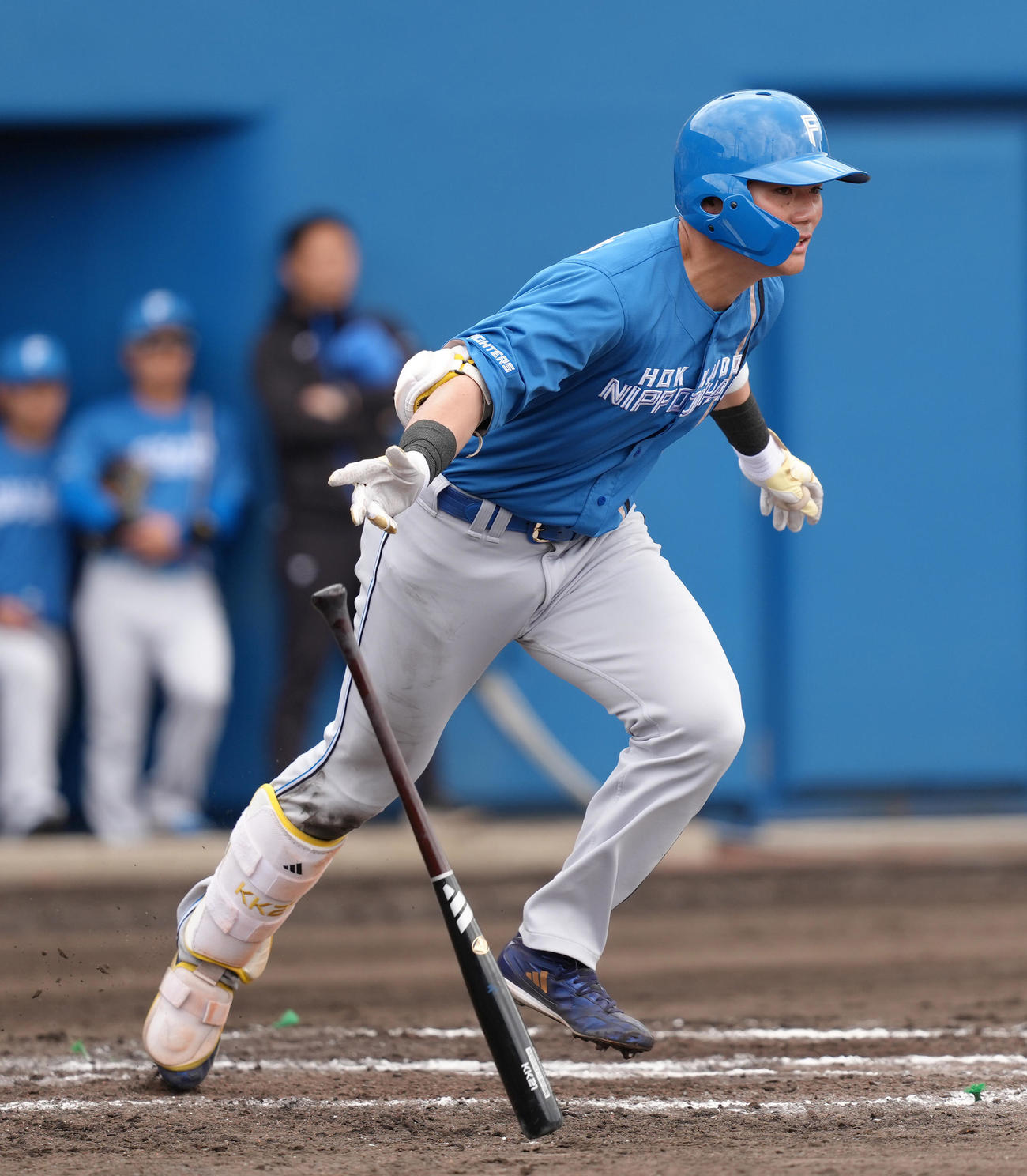 ヤクルト対日本ハム　3回表日本ハム無死、清宮幸は右前打を放つ（撮影・足立雅史）