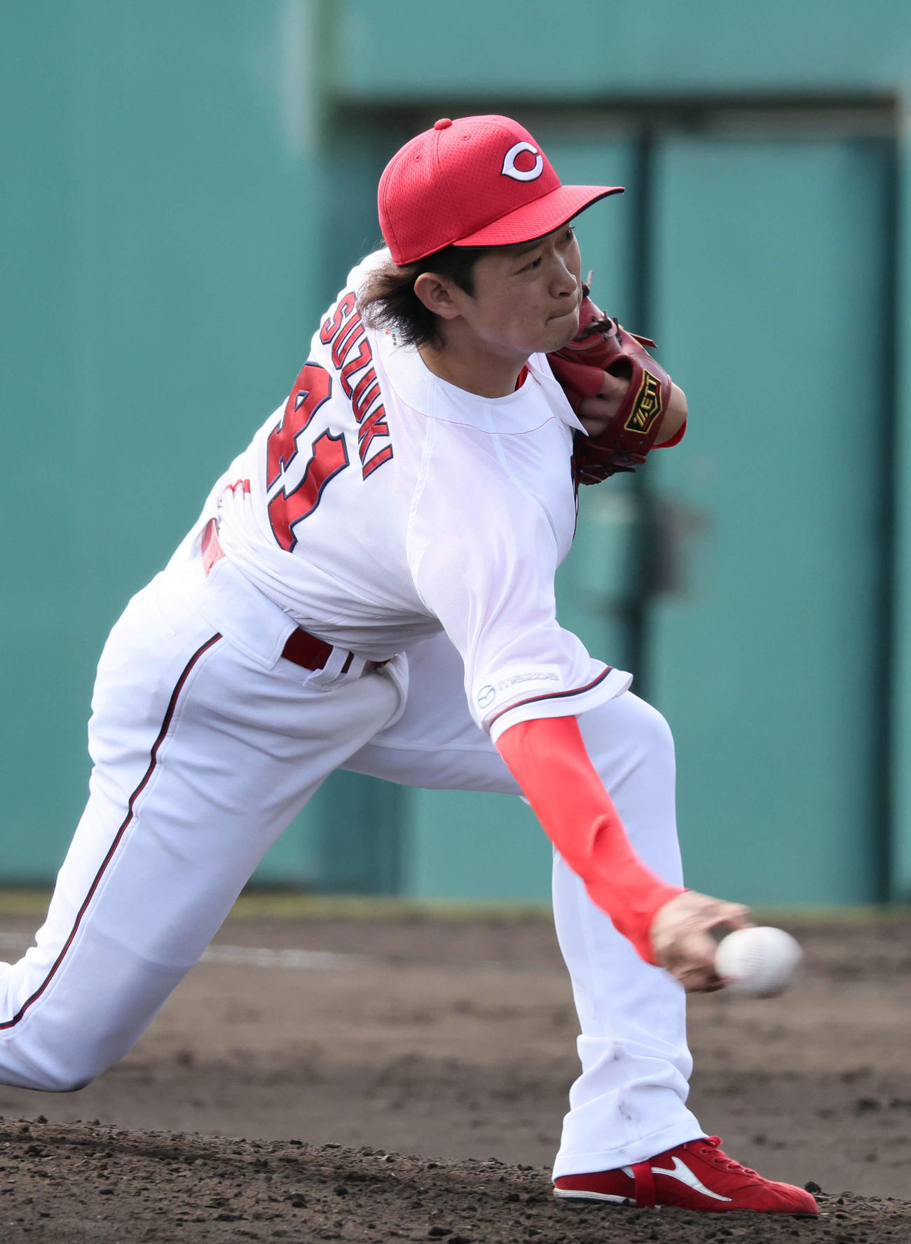 4回表KIA、広島2番手の鈴木（撮影・加藤孝規）