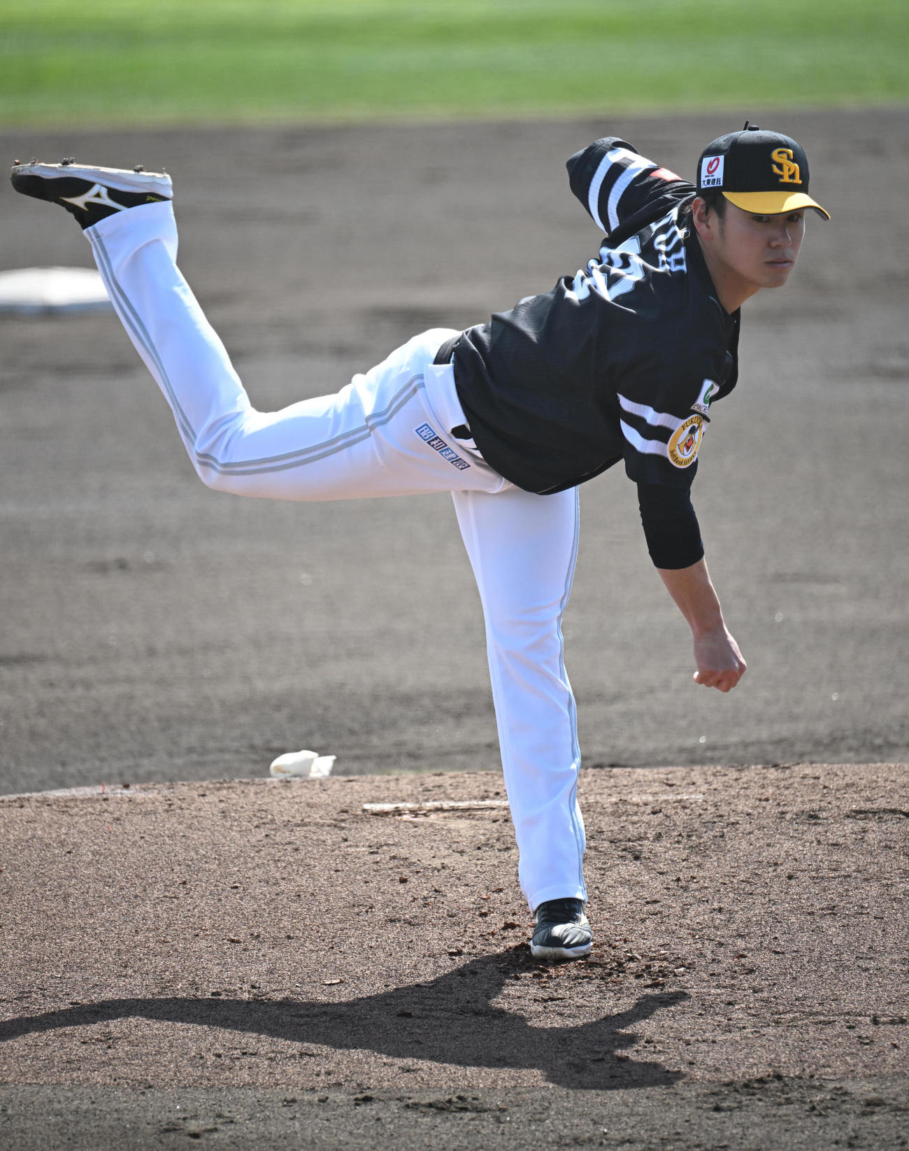 オリックス対ソフトバンク　先発するソフトバンク伊藤（撮影・和賀正仁）