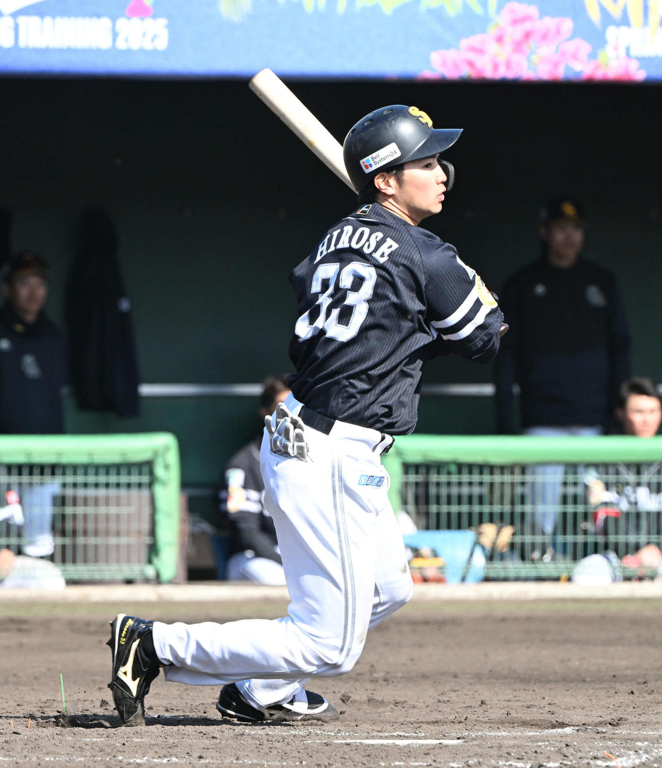 オリックス対ソフトバンク　5回表ソフトバンク無死、右前打を放つ広瀬（撮影・和賀正仁）