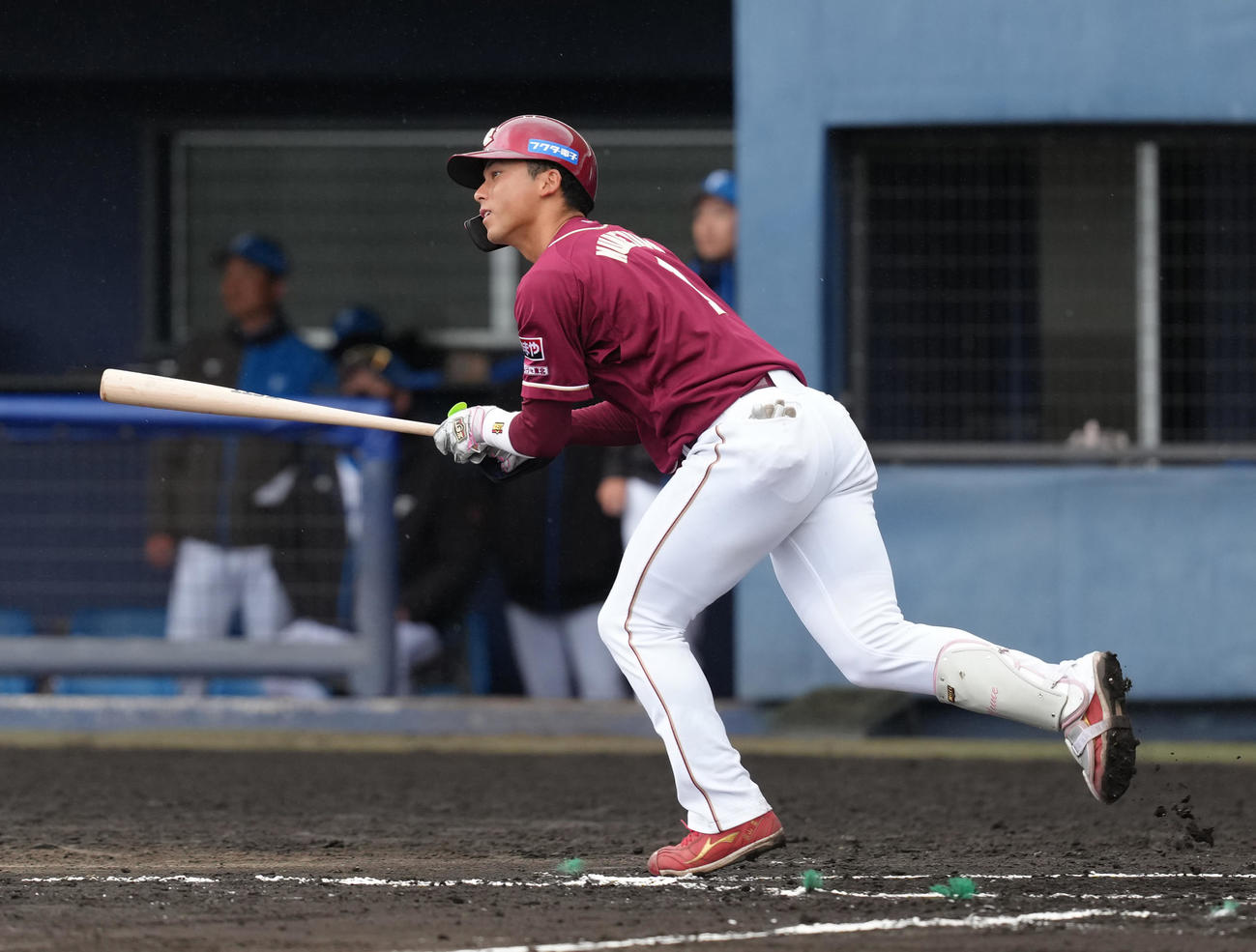 日本ハム対楽天　7回表楽天無死、宗山は遊飛に倒れる（撮影・足立雅史）