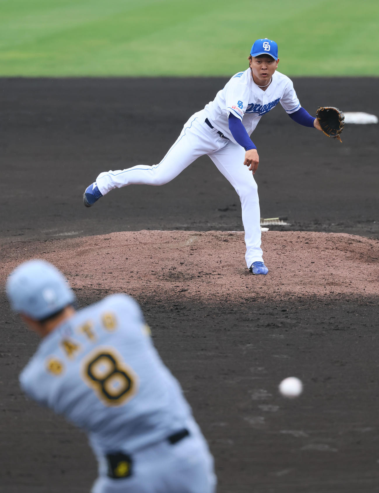 中日対阪神　3回表阪神無死、佐藤輝を一直に打ち取る高橋宏（撮影・藤尾明華）