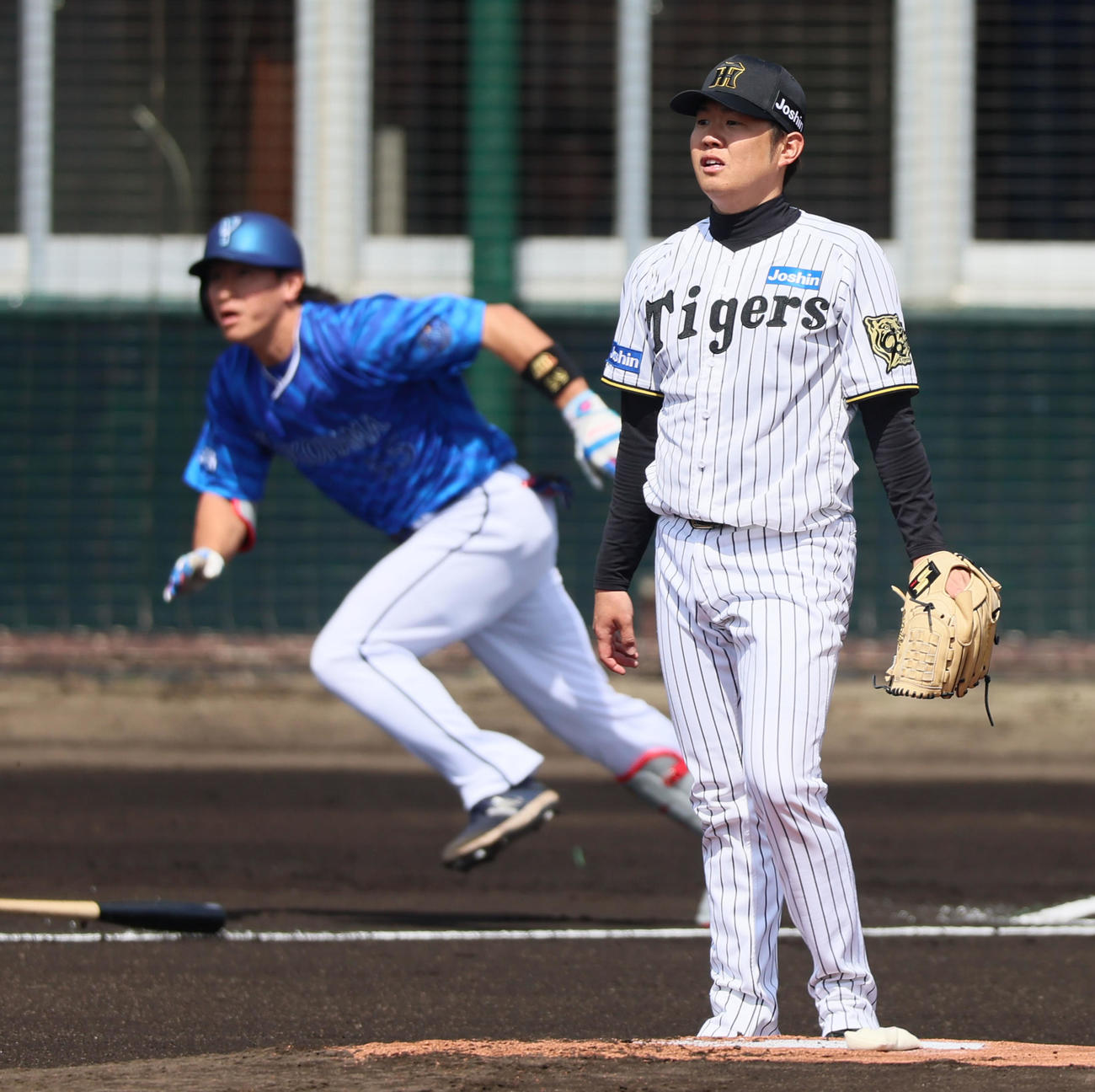 阪神対DeNA 1回表DeNA2死、西勇は井上に右越えソロ本塁打を浴びる（撮影・加藤哉）